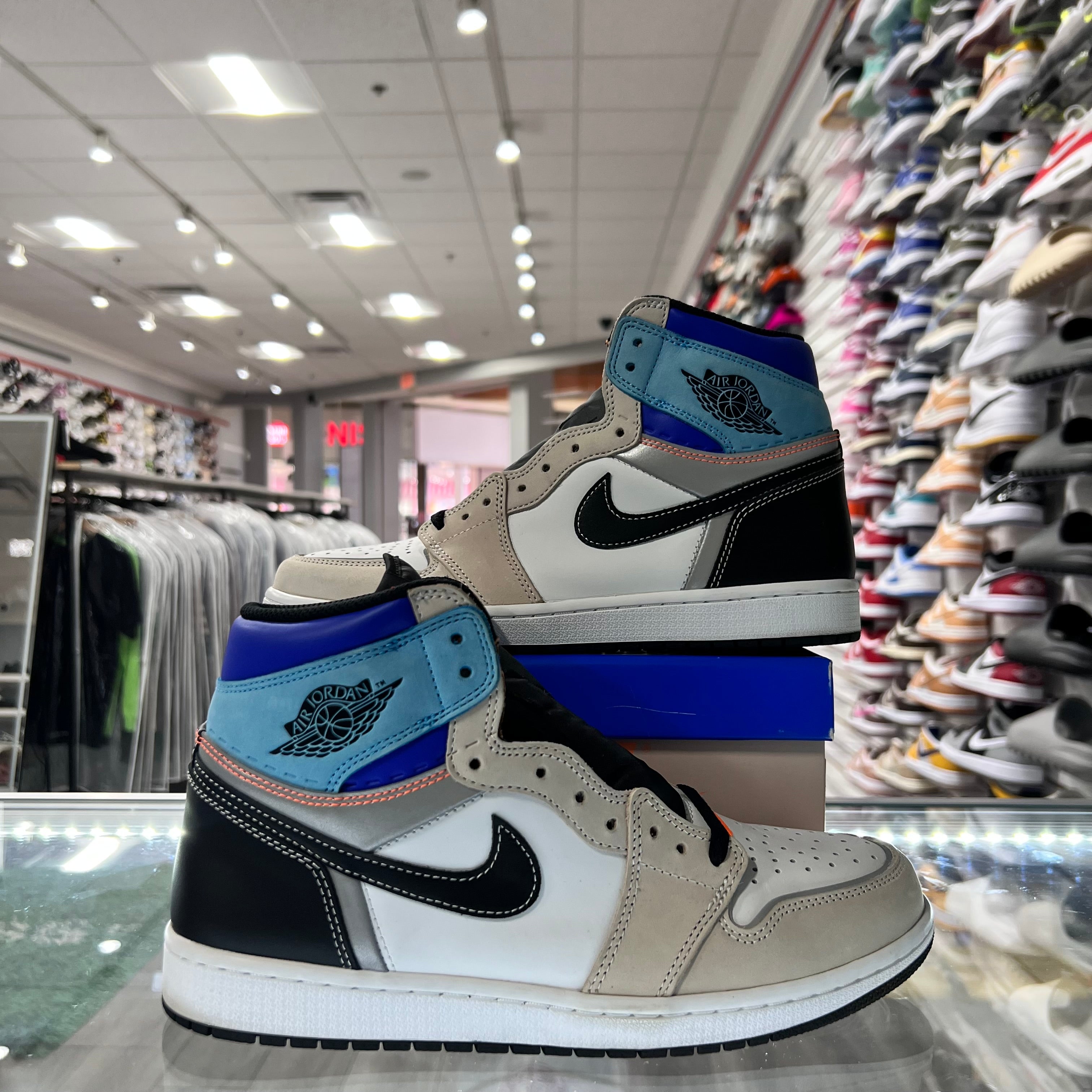 Jordan Retro 1 High OG Mens Prototype (Lightly Worn)
