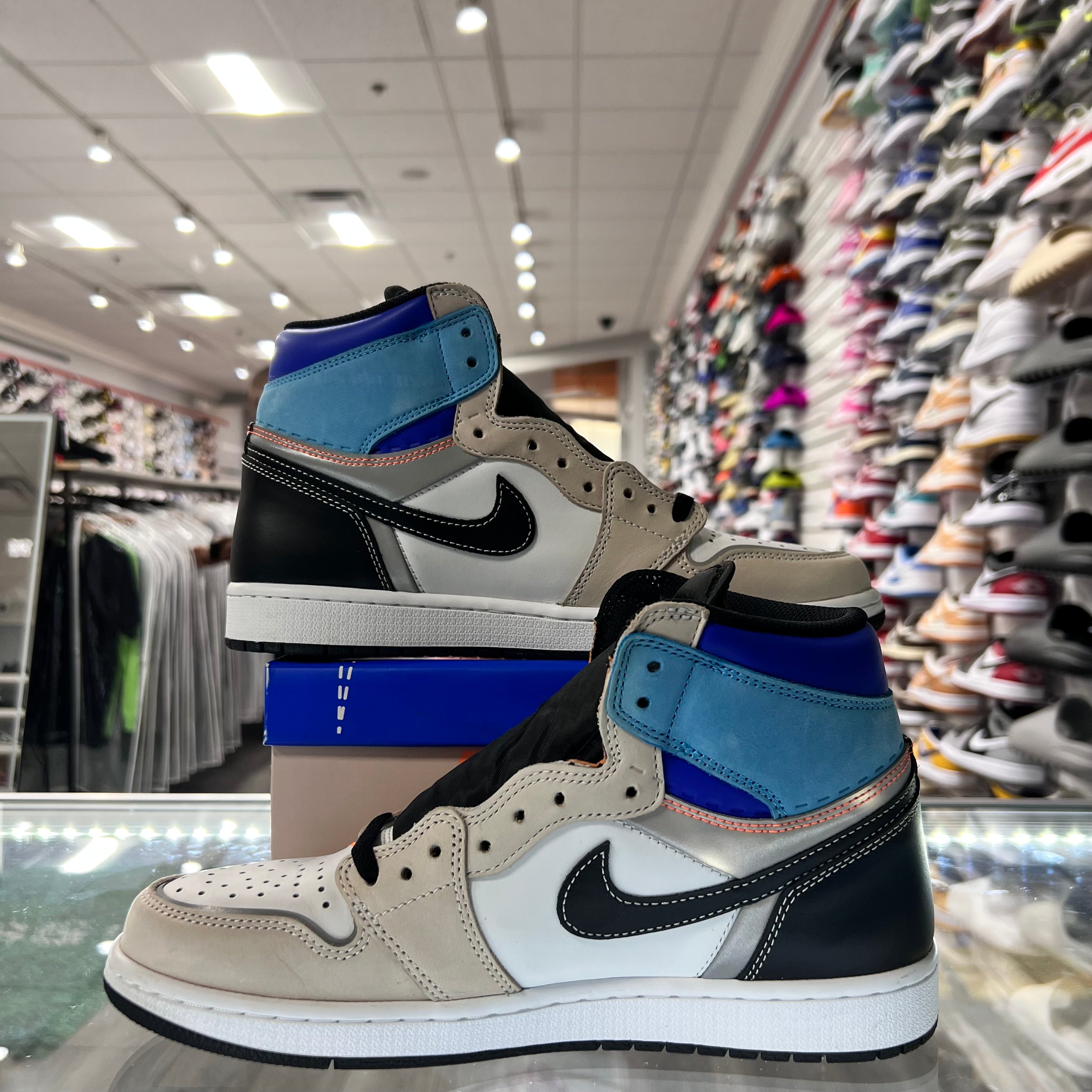Jordan Retro 1 High OG Mens Prototype (Lightly Worn)