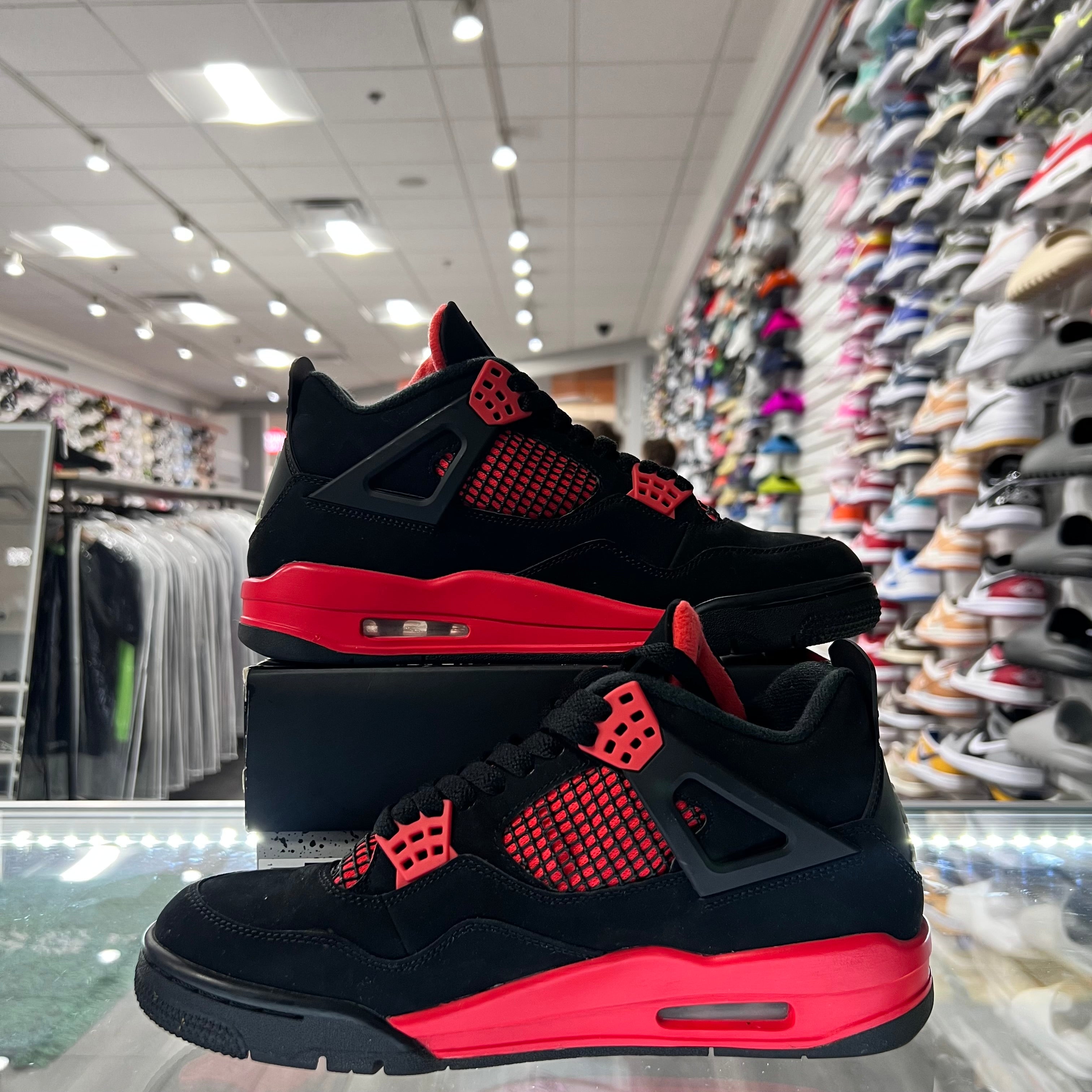 Jordan Retro 4 Mens Red Thunder (Lightly Worn)