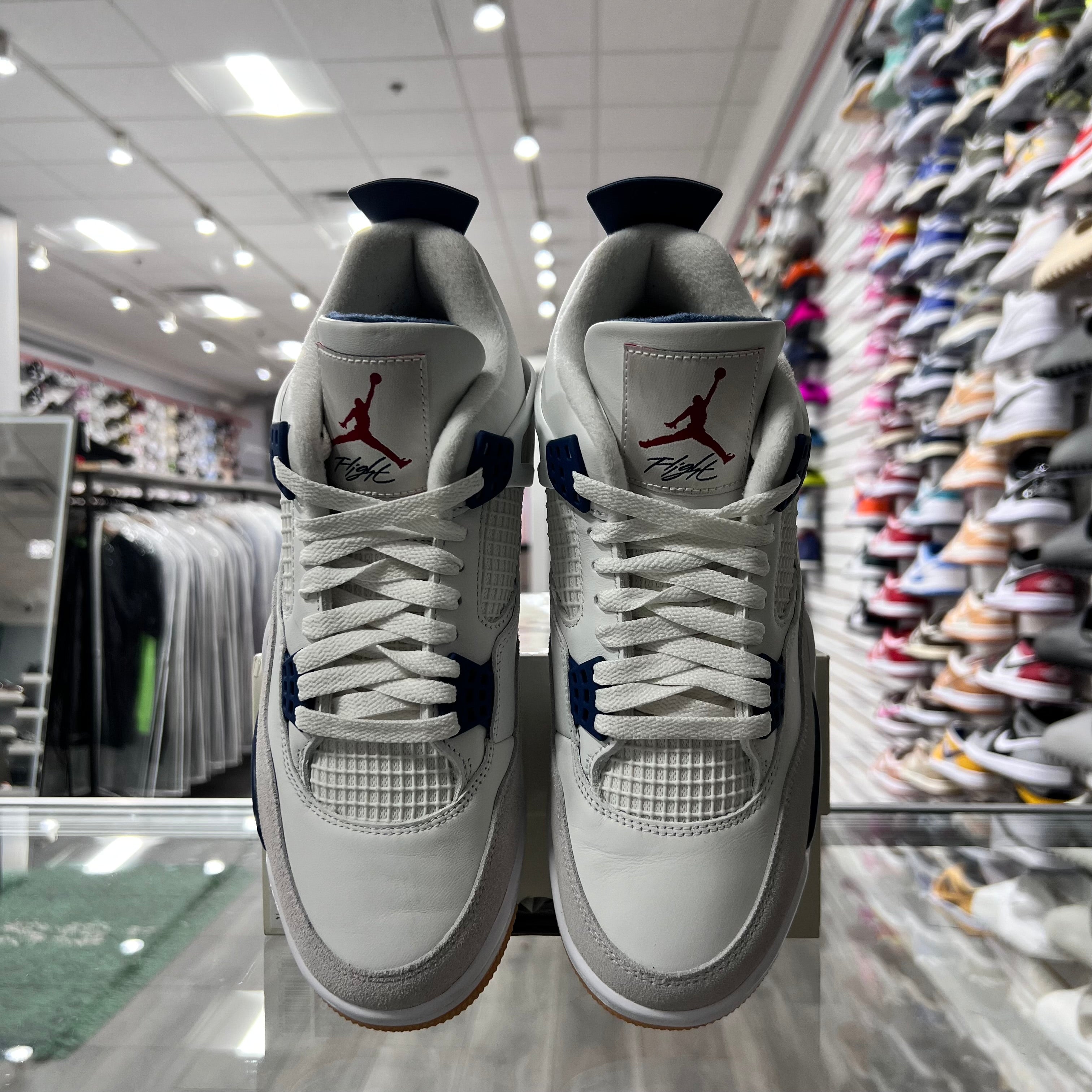 Jordan Retro 4 SB Mens Navy (Lightly Worn)