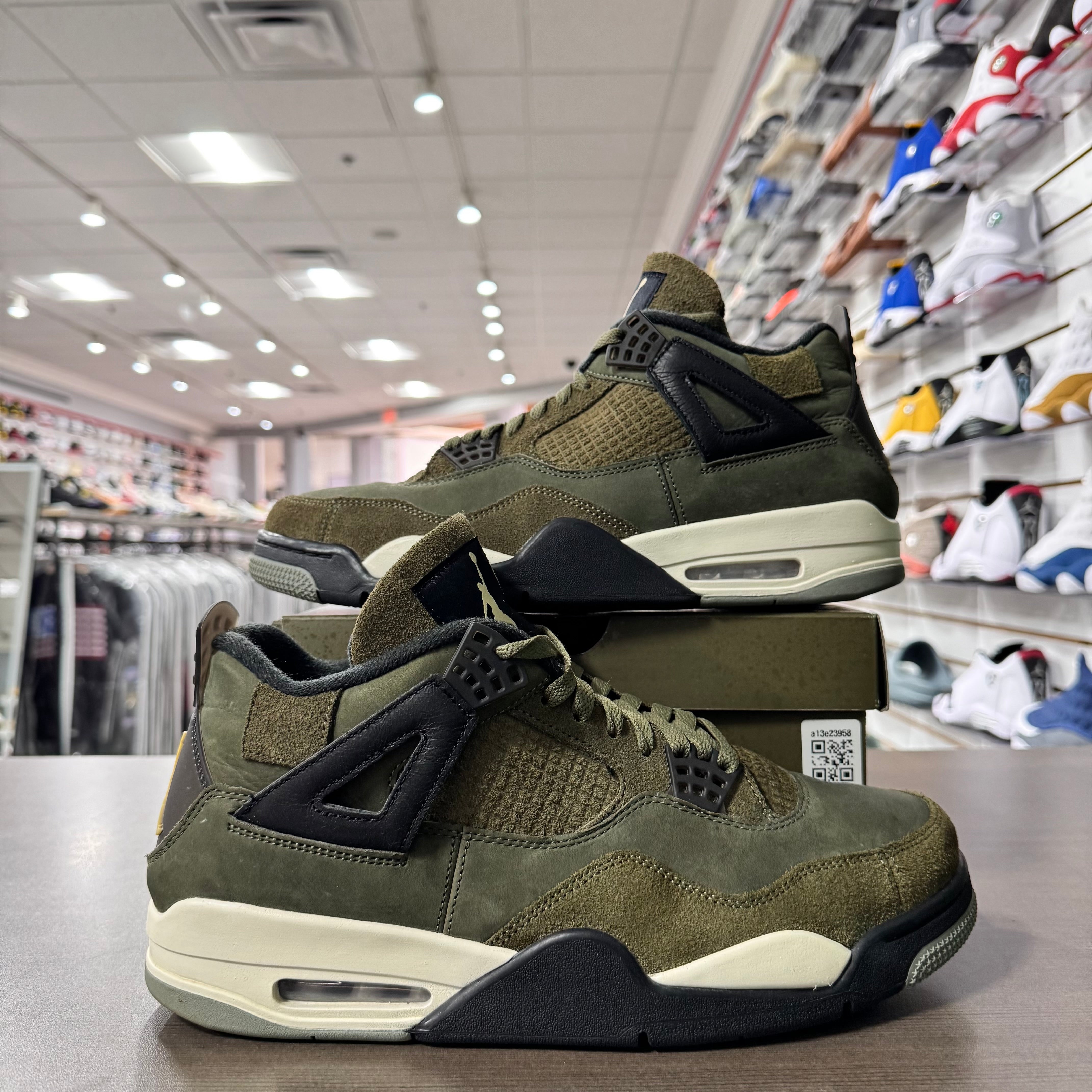 Jordan Retro 4 Mens Craft Olive (Lightly Worn)