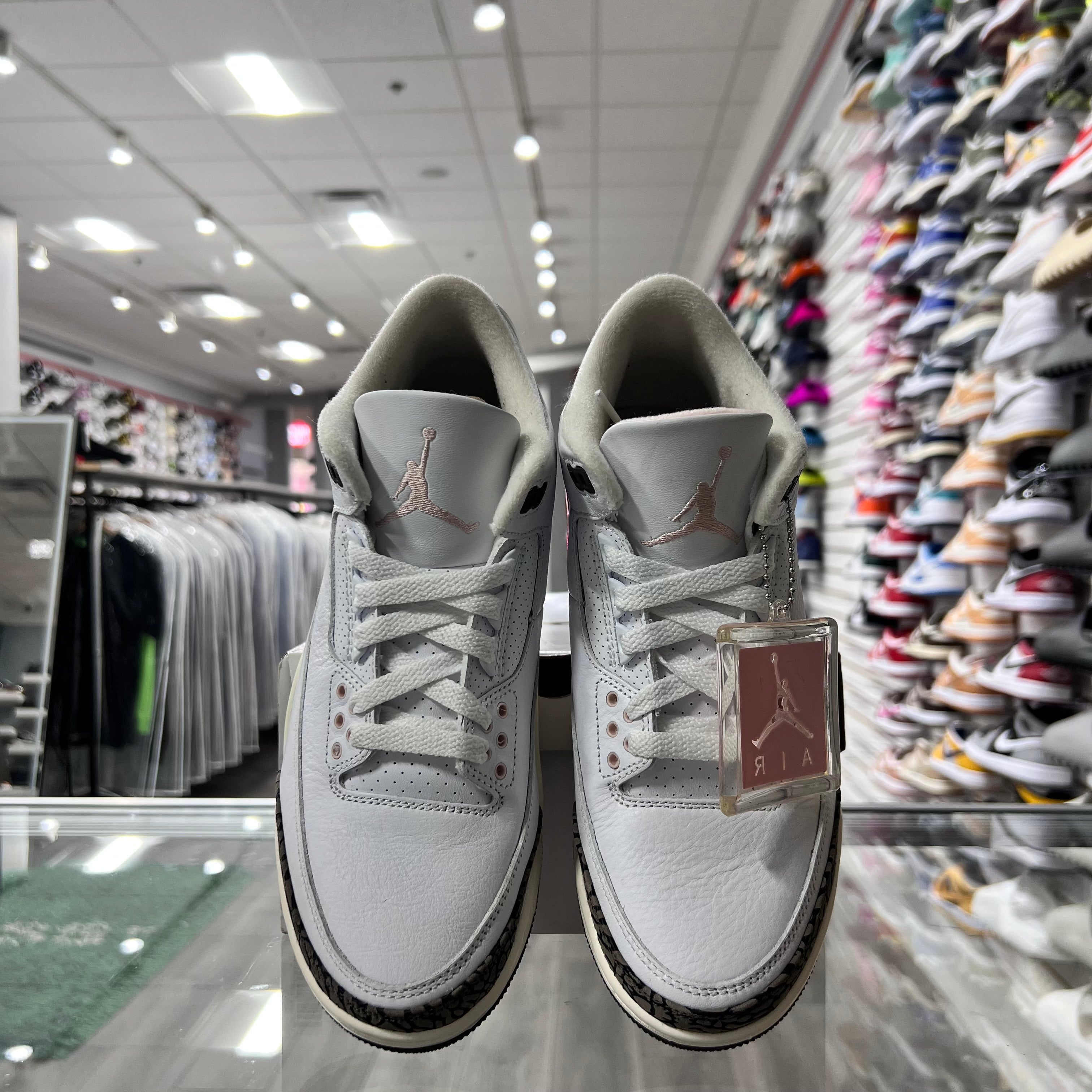 Jordan Retro3 Womens Neapolitan Dark Mocha (Lightly Worn)
