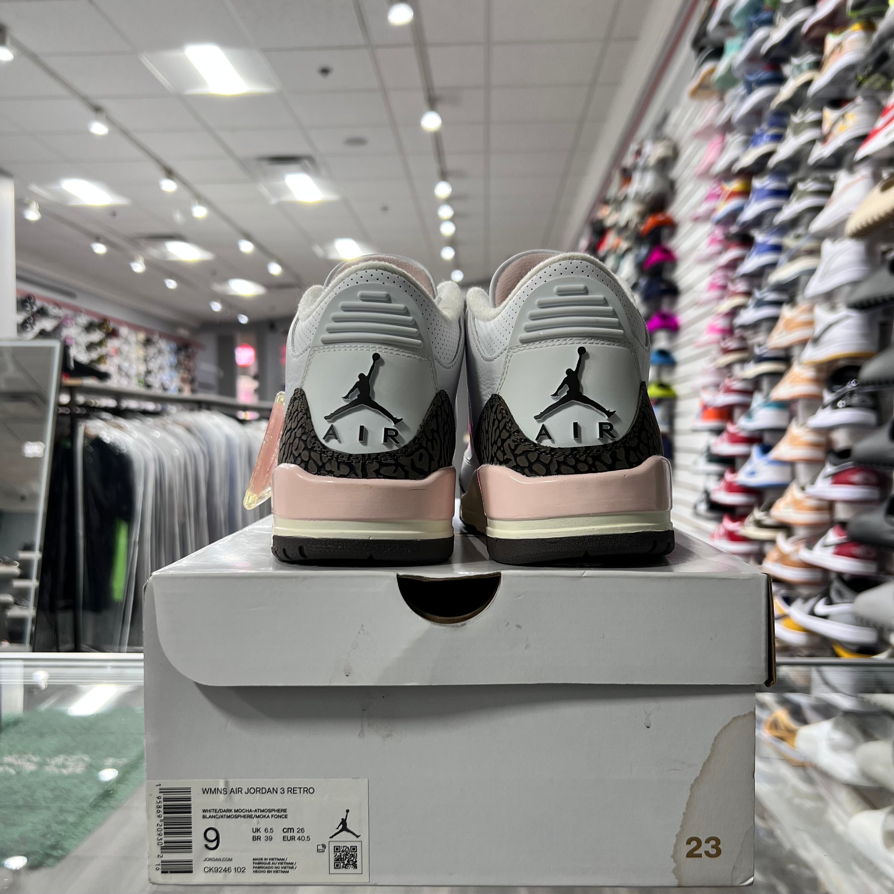 Jordan Retro3 Womens Neapolitan Dark Mocha (Lightly Worn)