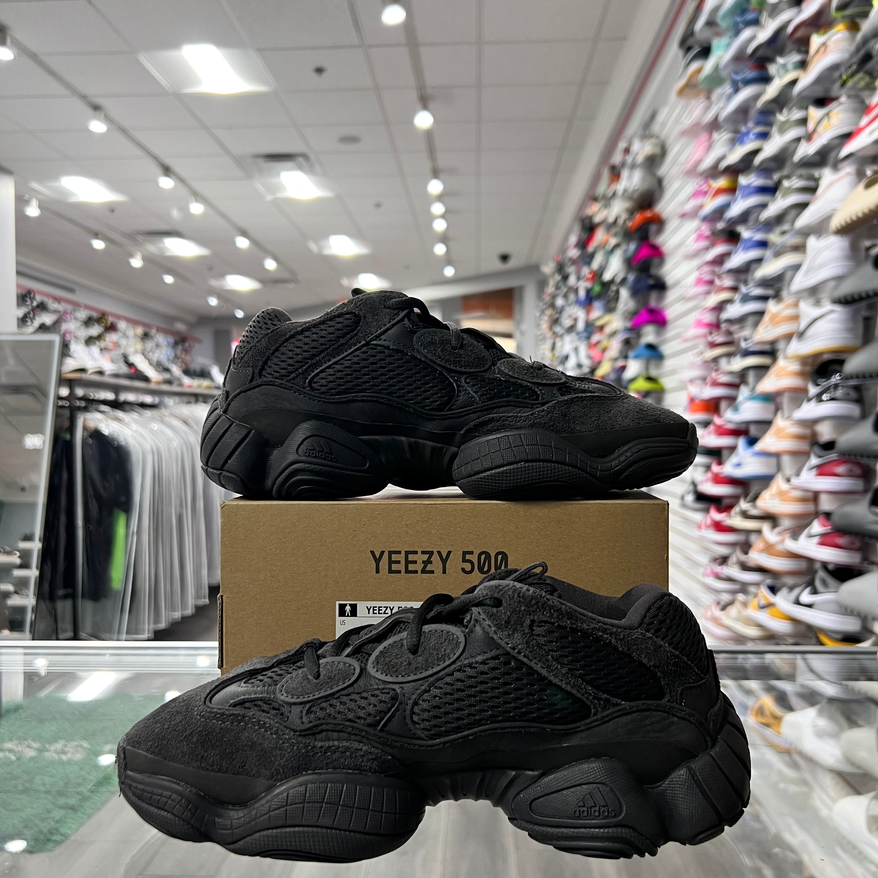 Adidas Yezzy 500 Utility Black (Lightly Worn)