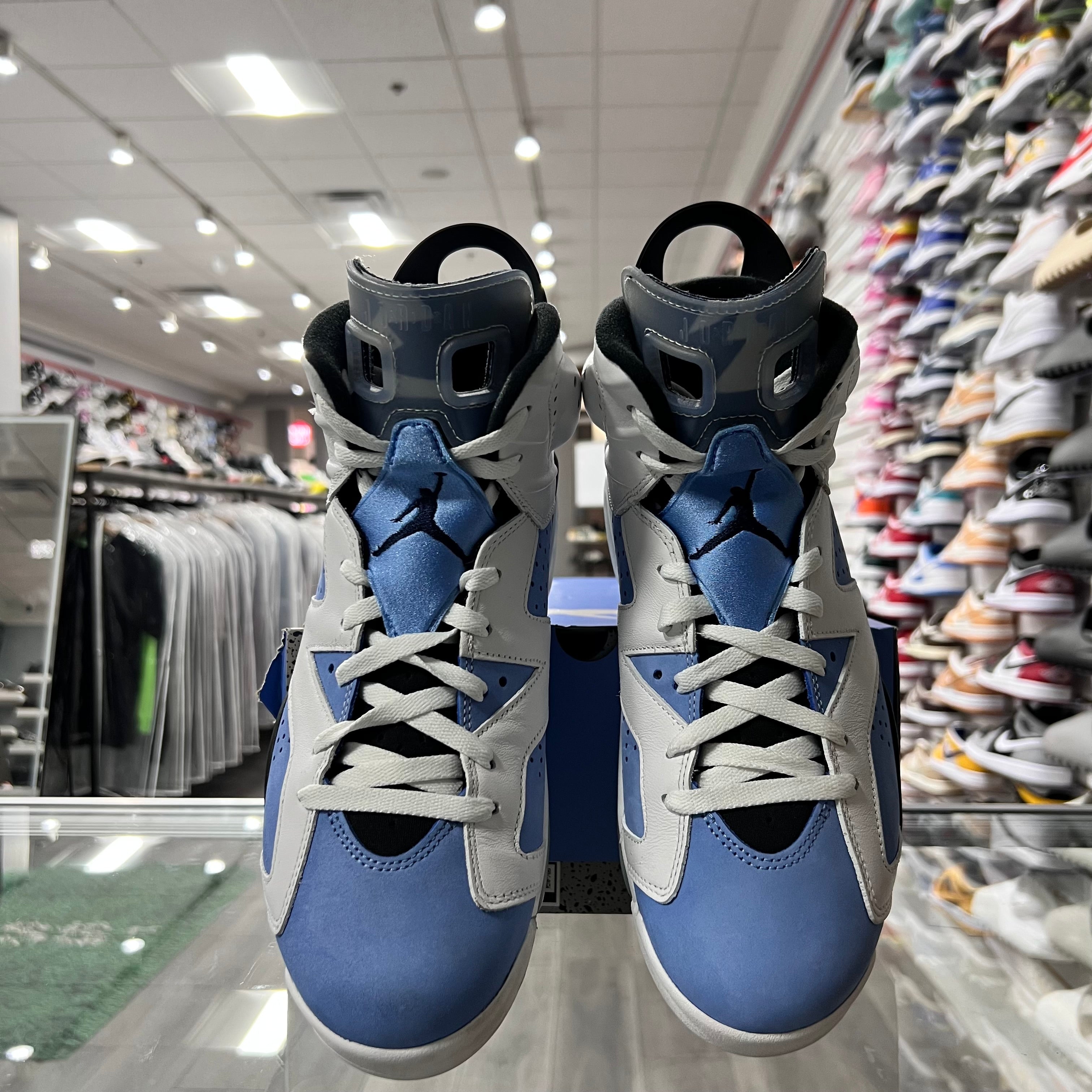 Jordan Retro 6 Mens UNC  (Lightly Worn)