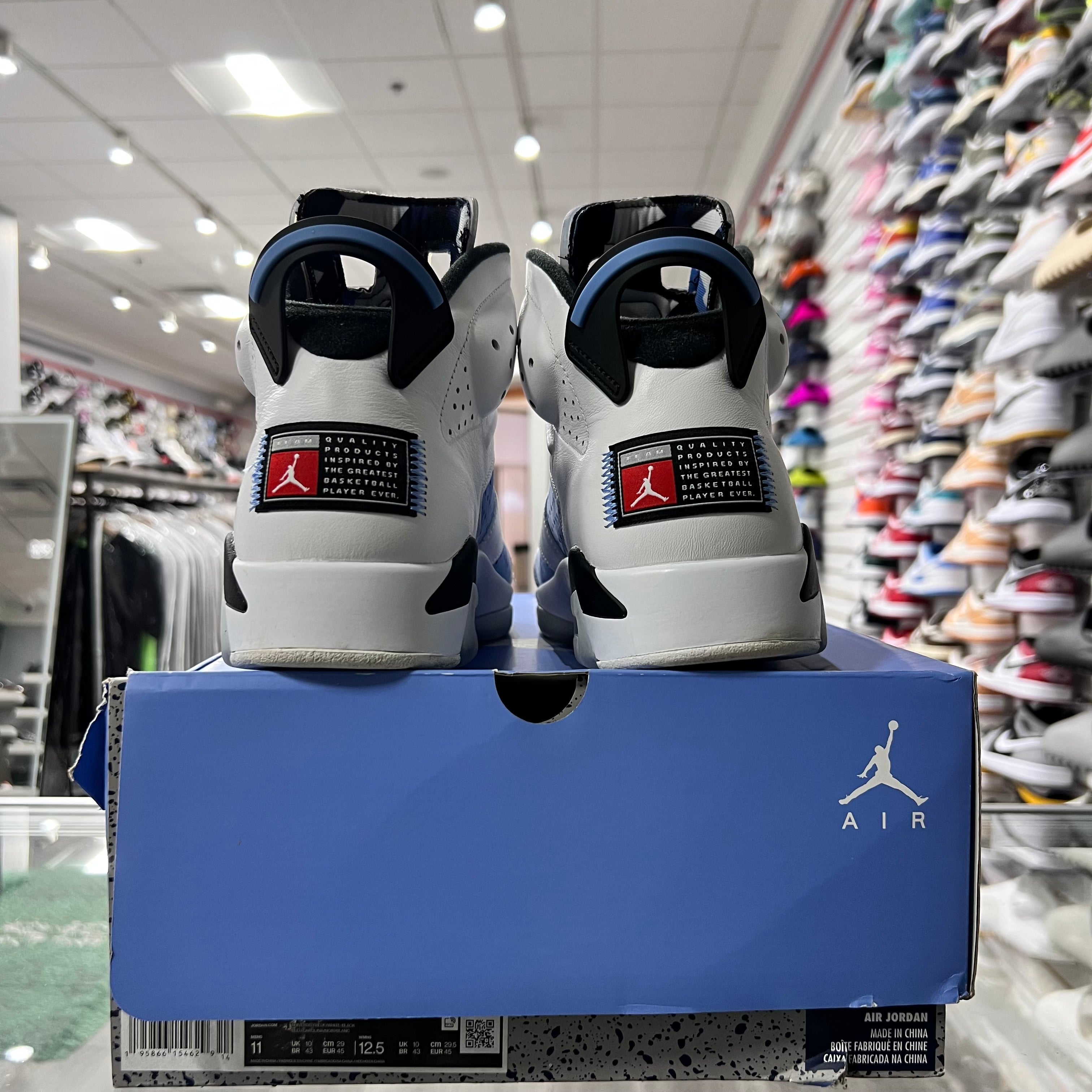 Jordan Retro 6 Mens UNC  (Lightly Worn)