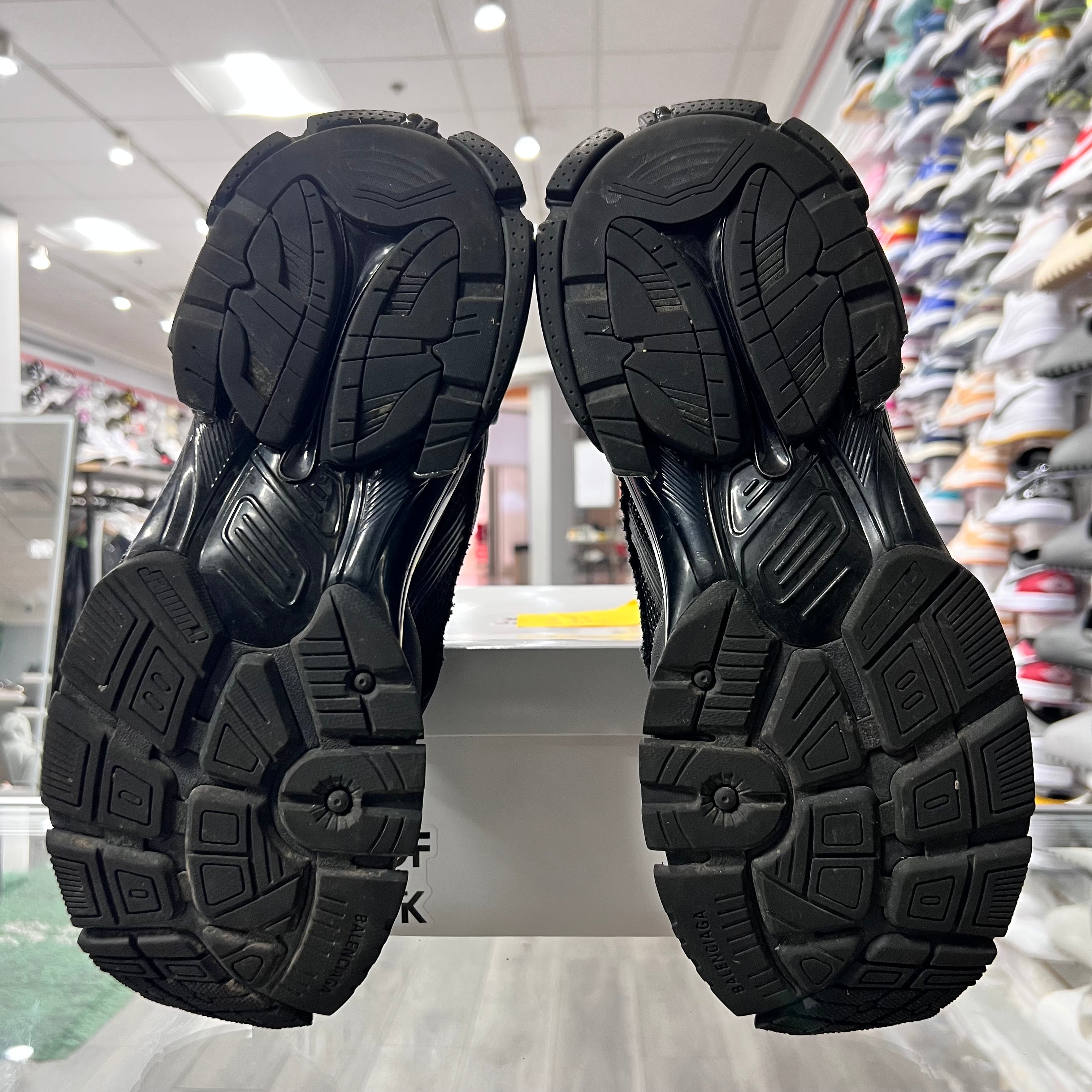 Balenciaga Runner Sneaker 'Black Matte' (Lightly Worn+Replacement Box)