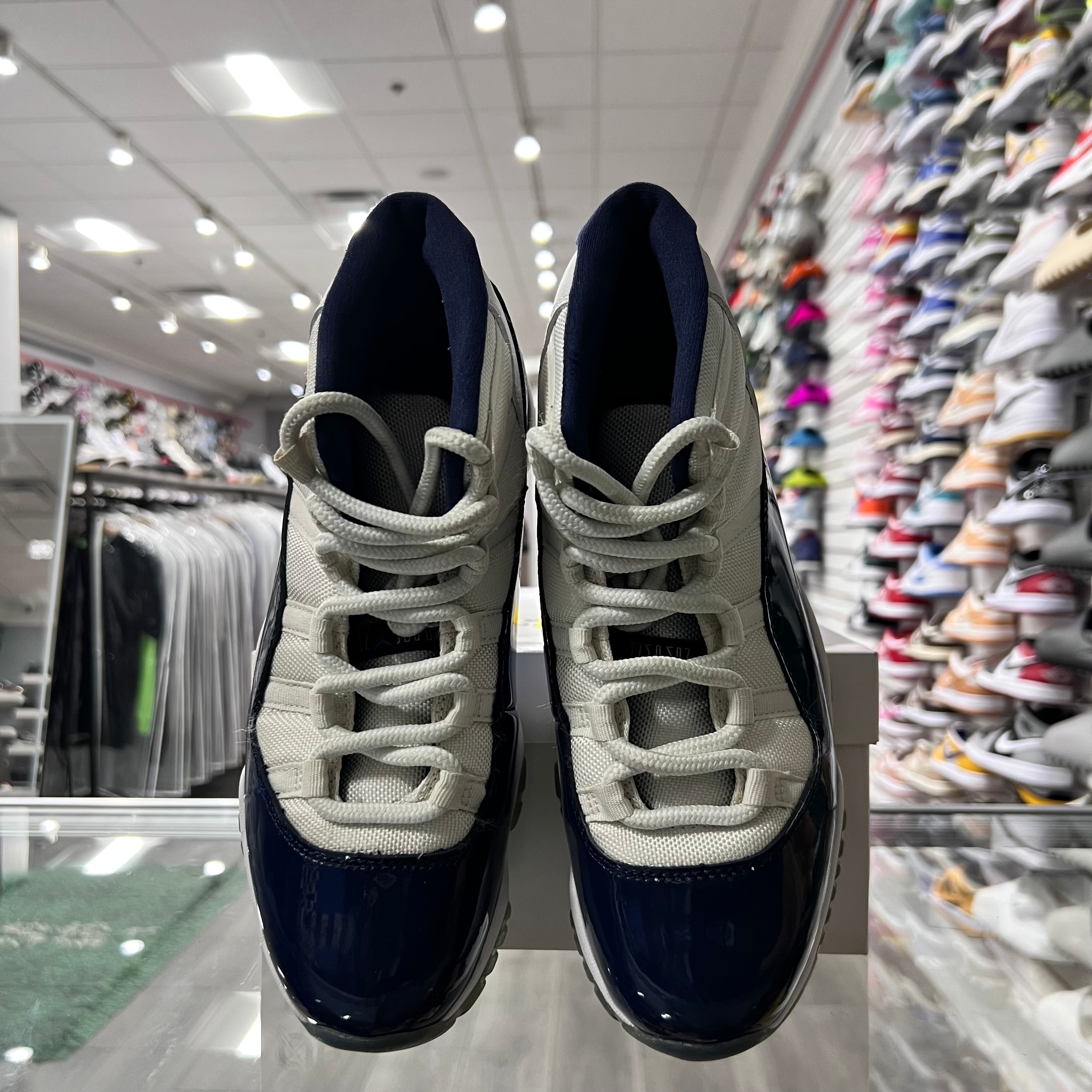 Jordan Retro 11 Mens Win Like 82 (Lightly Worn+Replacement Box)