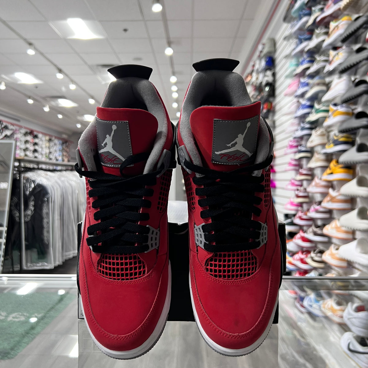 Jordan Retro 4 Mens Toro Bravo (Lightly Worn)