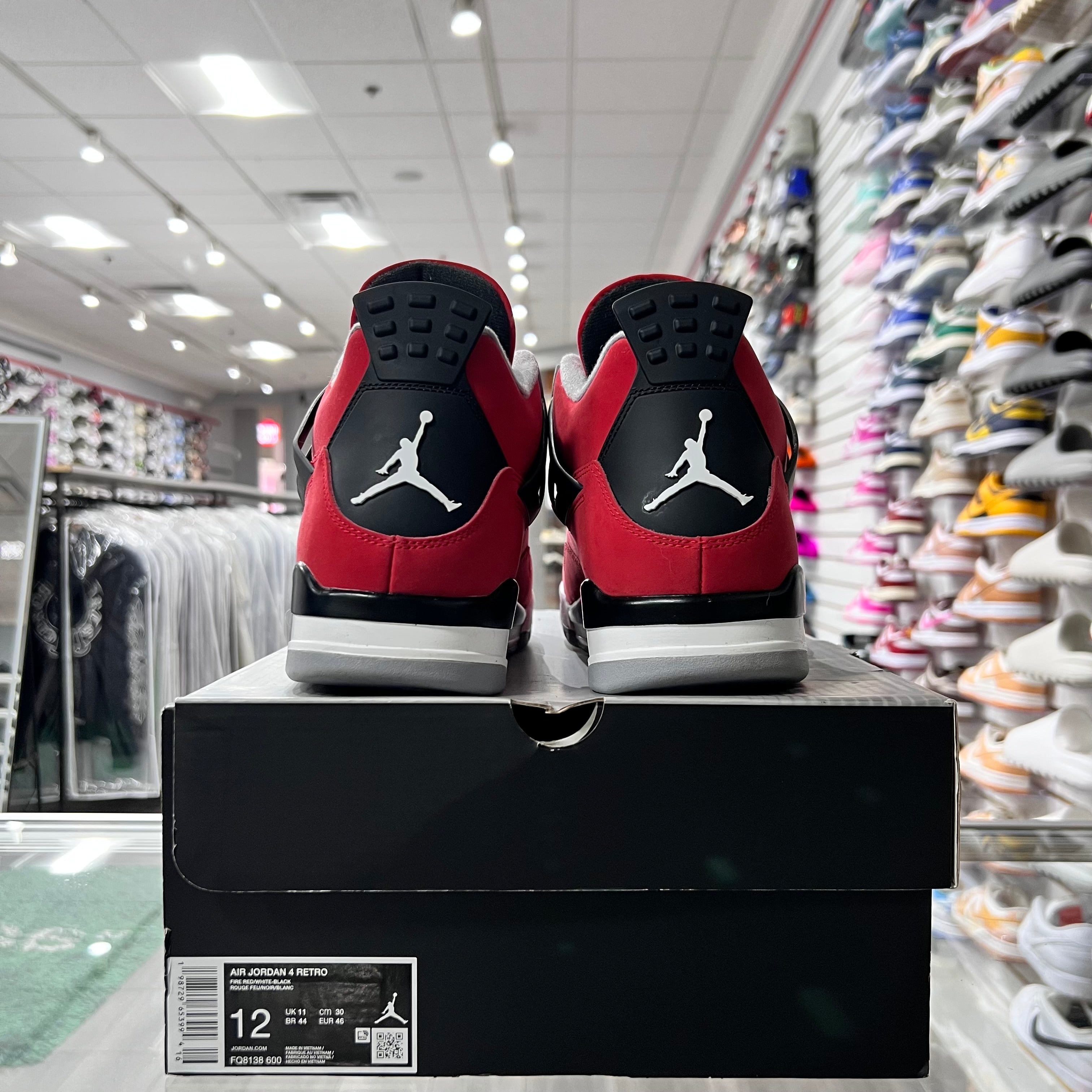 Jordan Retro 4 Mens Toro Bravo (Lightly Worn)