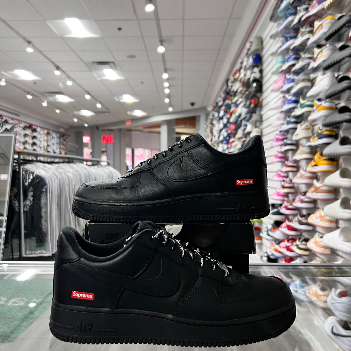 Nike X Supreme AF1 Black (Lightly Worn)