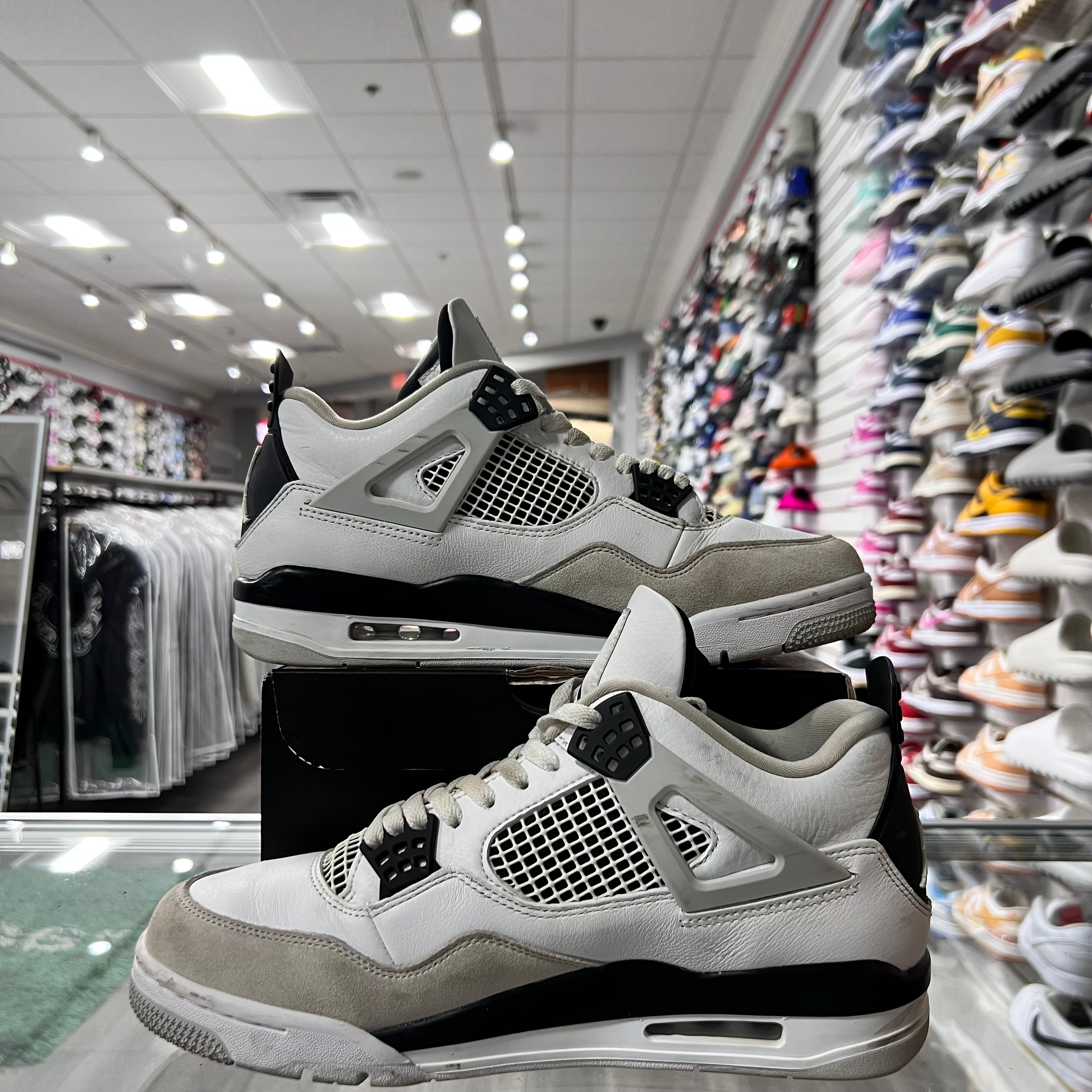 Jordan Retro 4 Mens Military Black (Lightly Worn+Replacement Box)