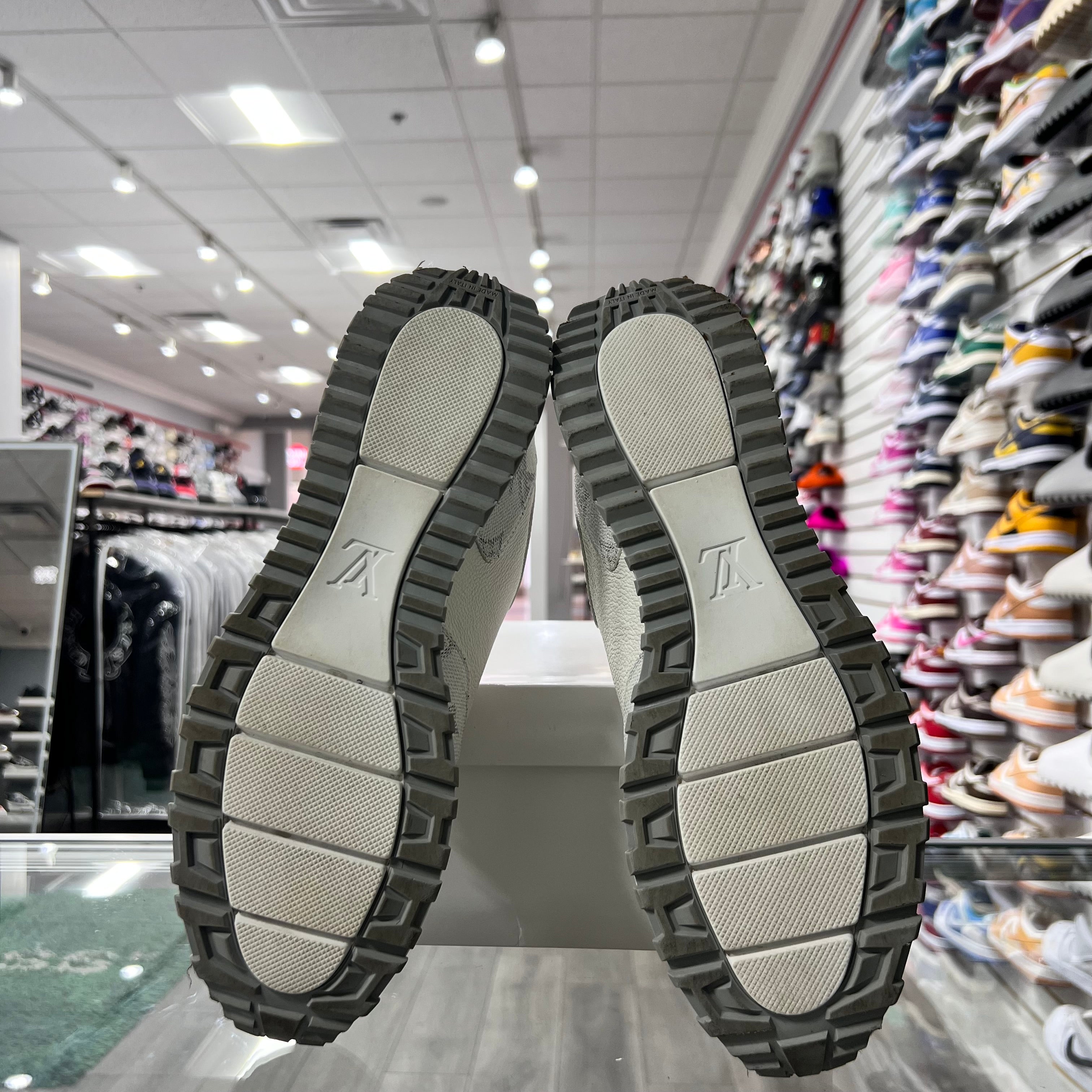 Louis Vuitton Runaway Sneakers White (Lightly Worn)