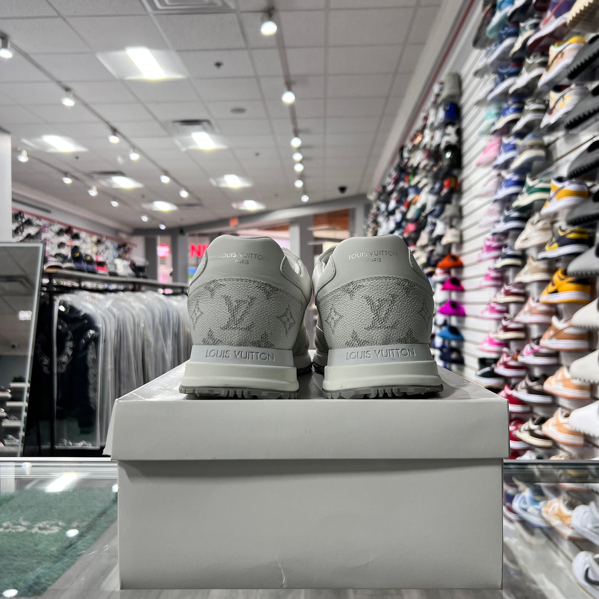 Louis Vuitton Runaway Sneakers White (Lightly Worn)