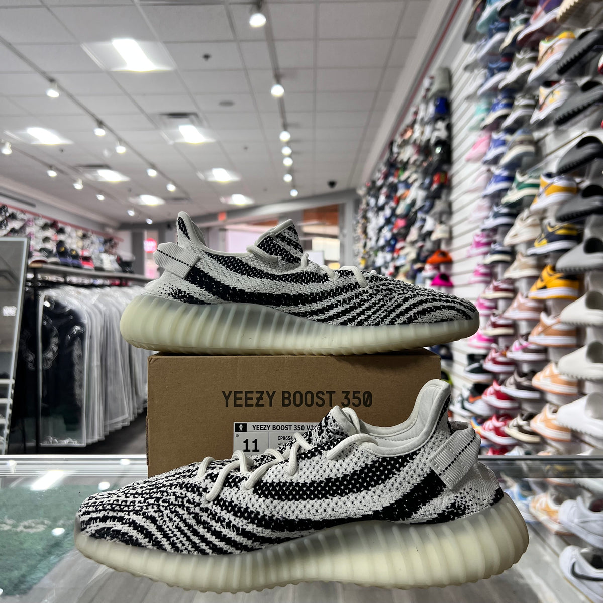 Adidas Yeezy Boost 350 V2 Zebra (Lightly Worn)