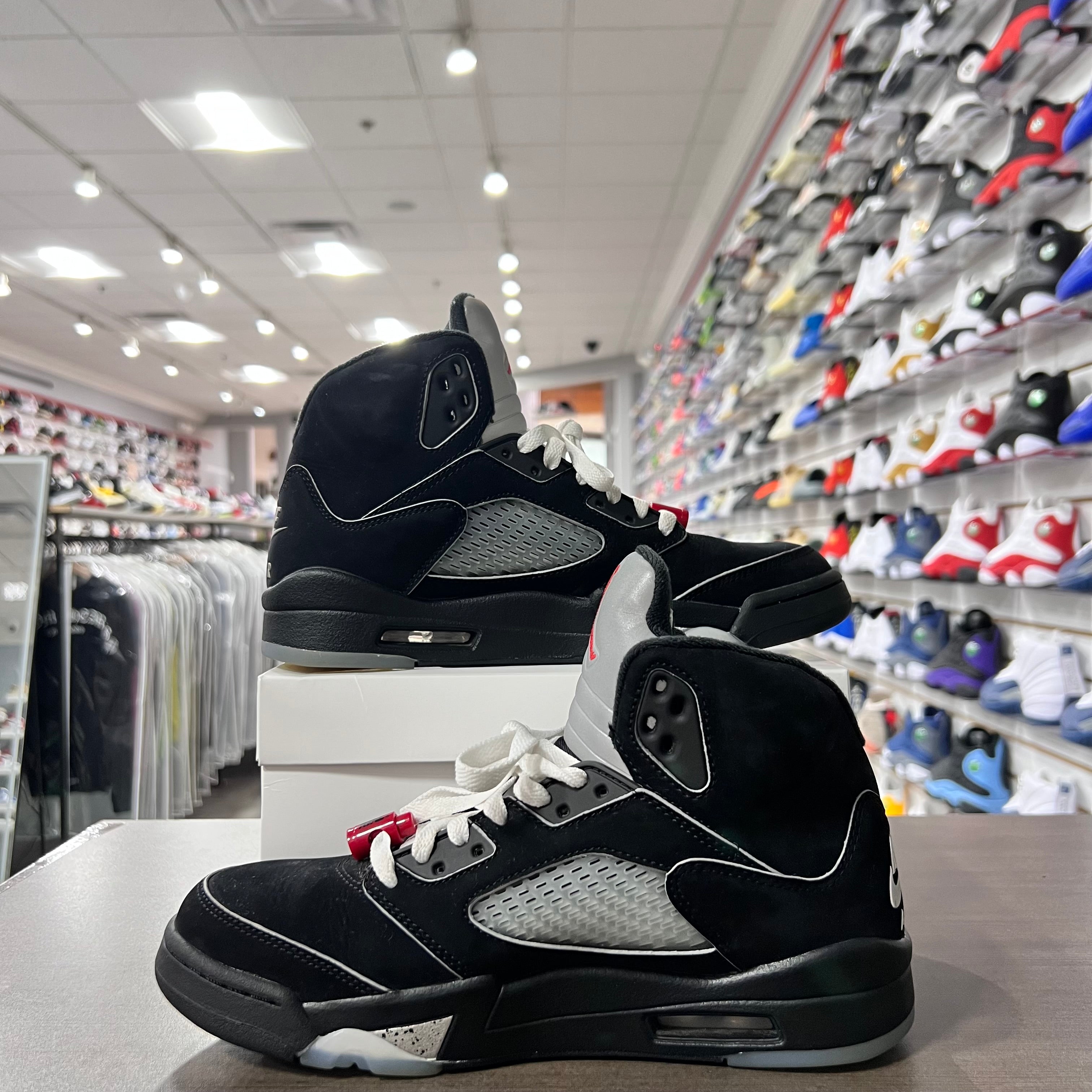 Jordan Retro 5 Mens Black Metallic Reimagined (Lightly Worn+Replacement Box)