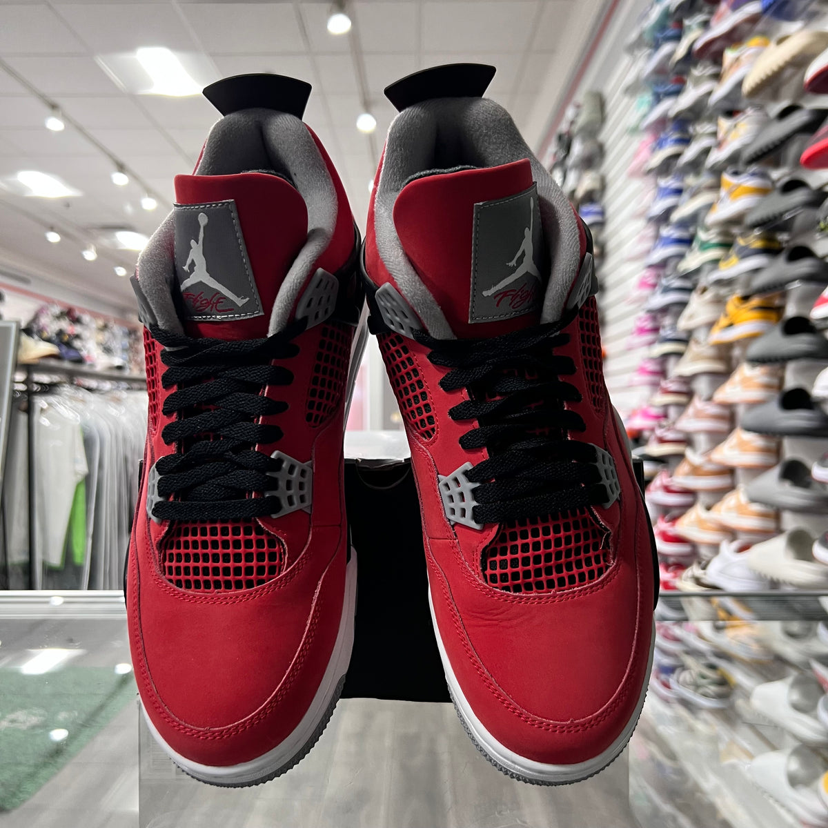 Jordan Retro 4 Mens Toro (Lightly worn)