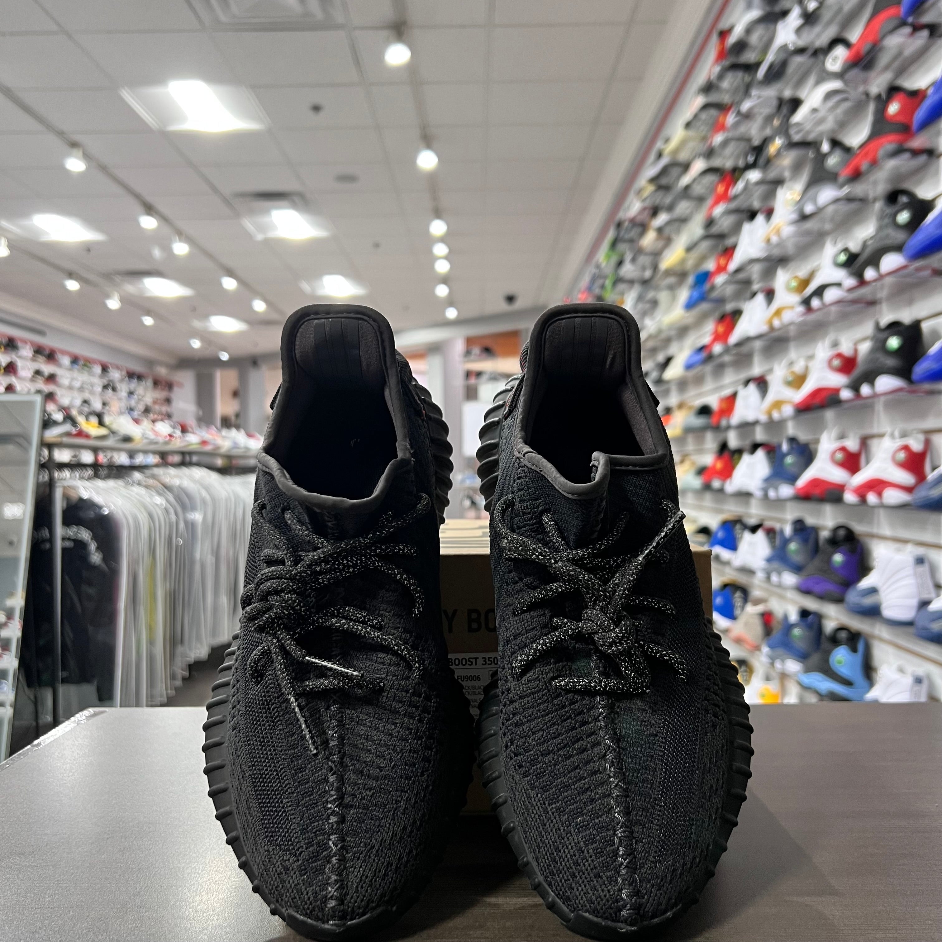 Yeezy 350 V2 Static Black (Lightly Worn)