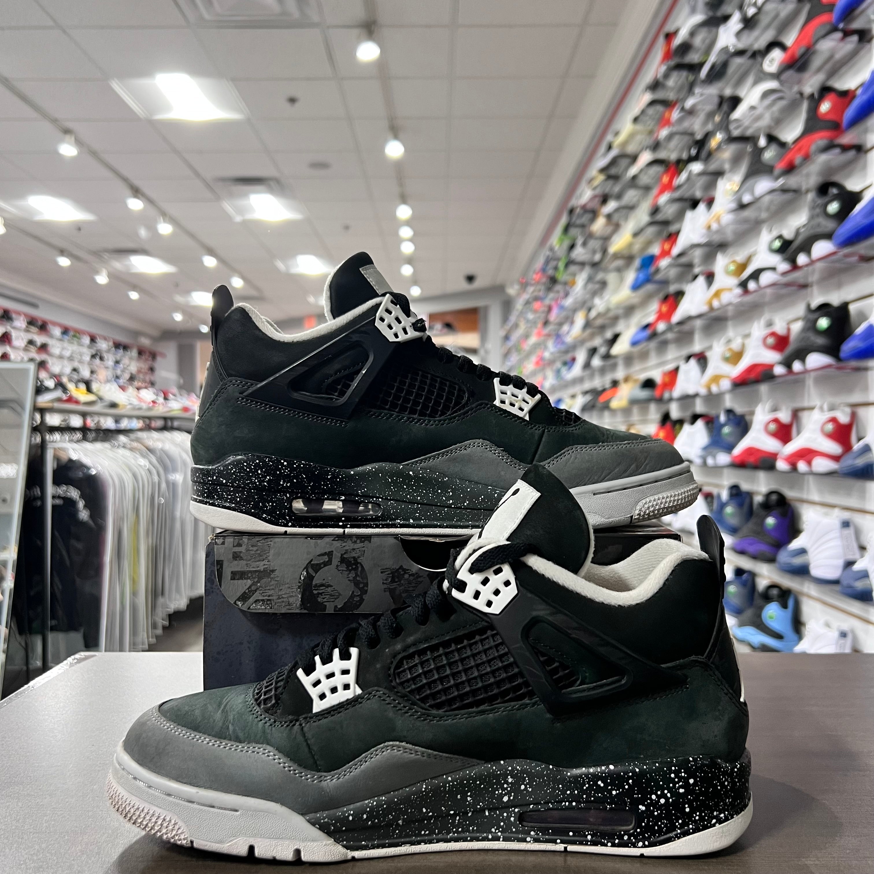 Jordan Retro 4 Mens Fear (Lighlty Worn)