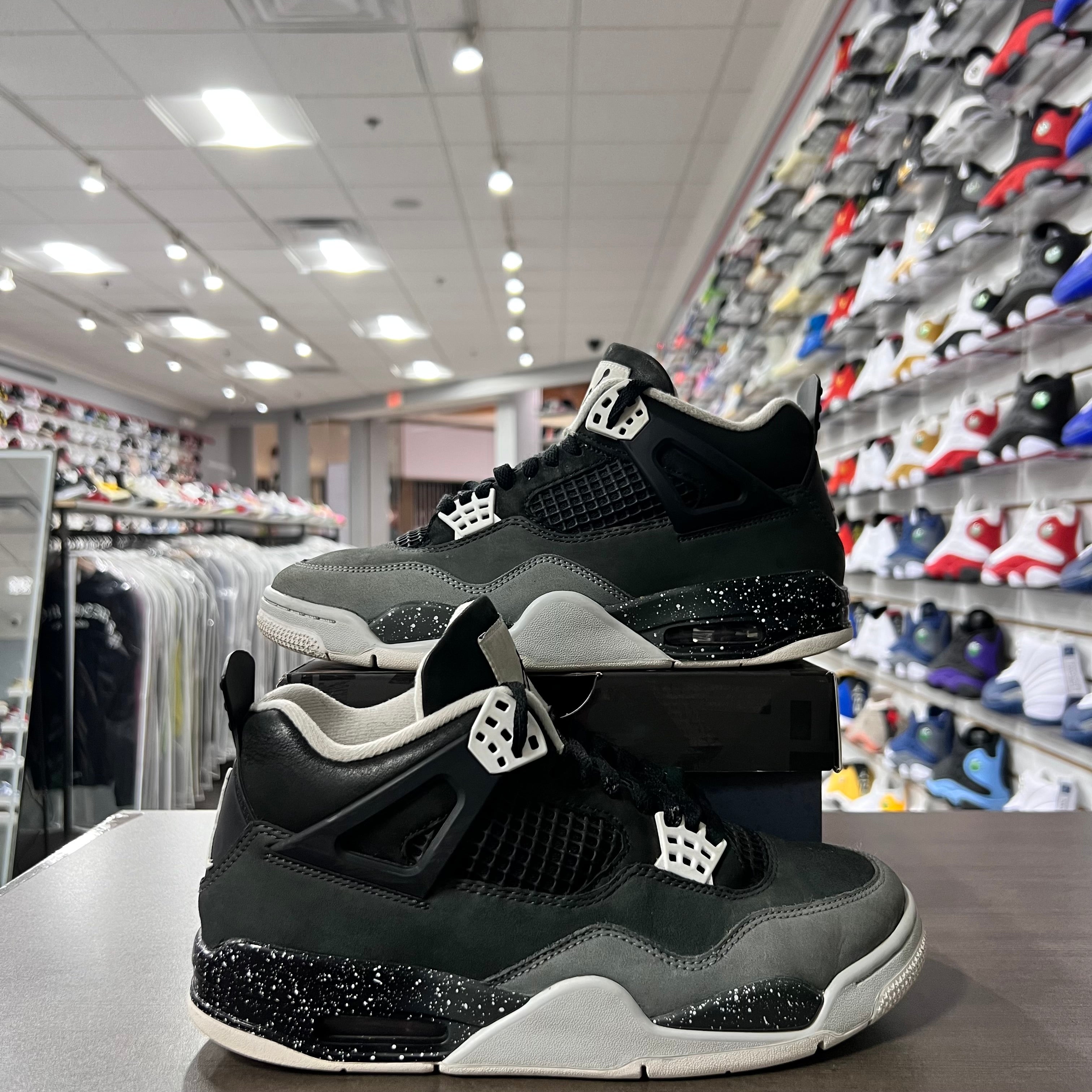 Jordan Retro 4 Mens Fear (Lighlty Worn)