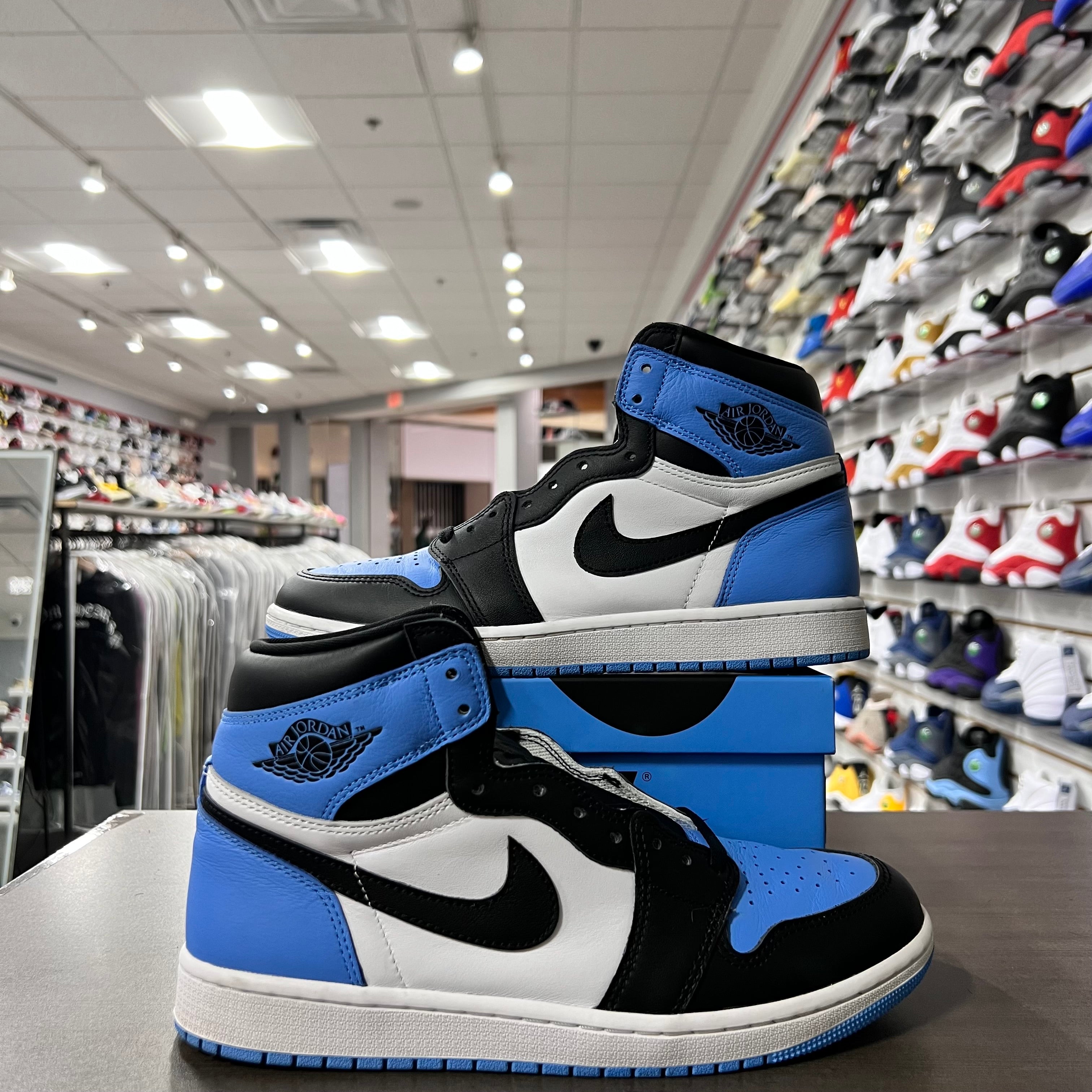 Jordan Retro 1 High Og Mens Unc Toe (Lighlty Worn)