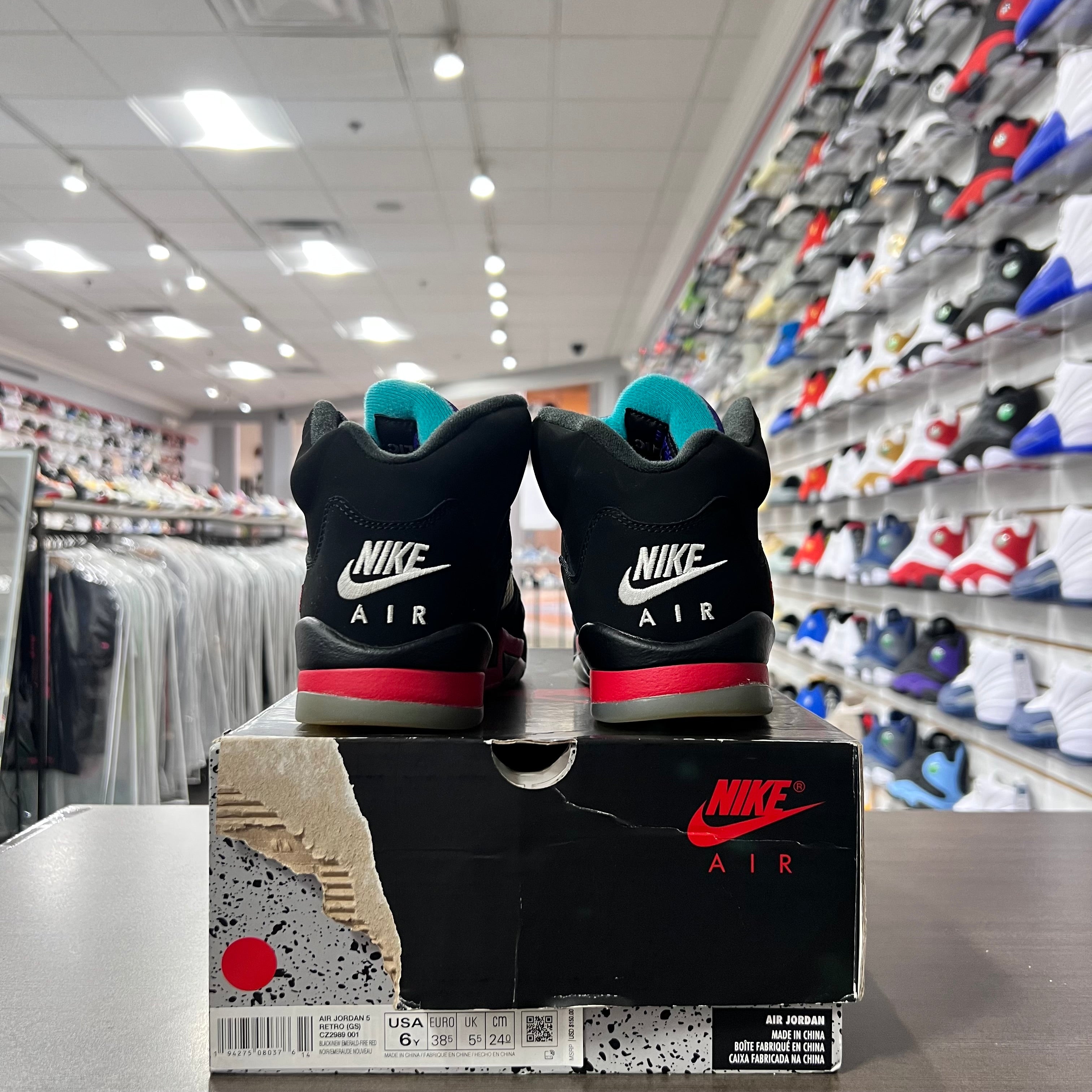 Jordan Retro 5 Gs Top 3 (Lightly Worn)