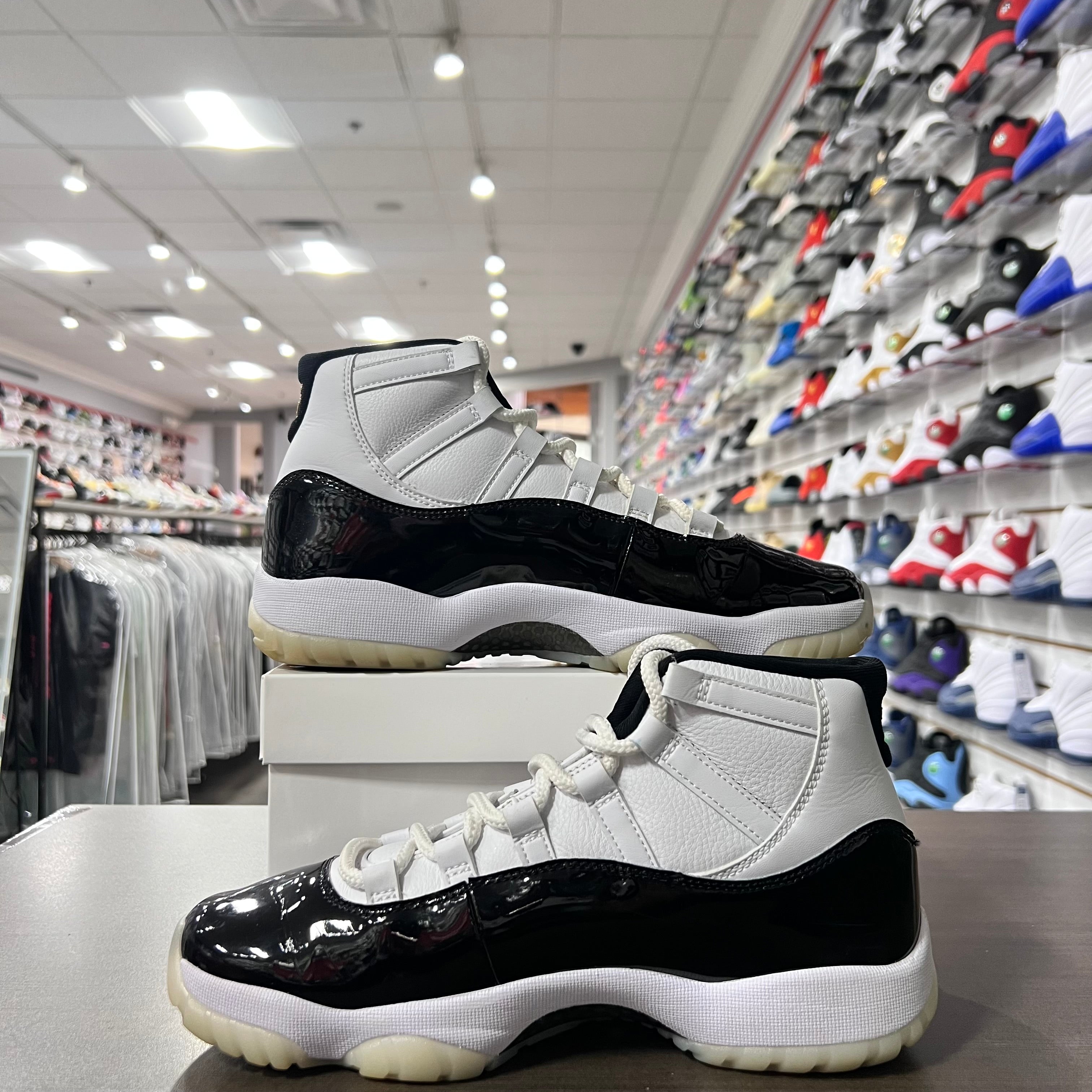 Jordan Retro 11 Mens Gratitude (Lightly Worn+Replacement Box)