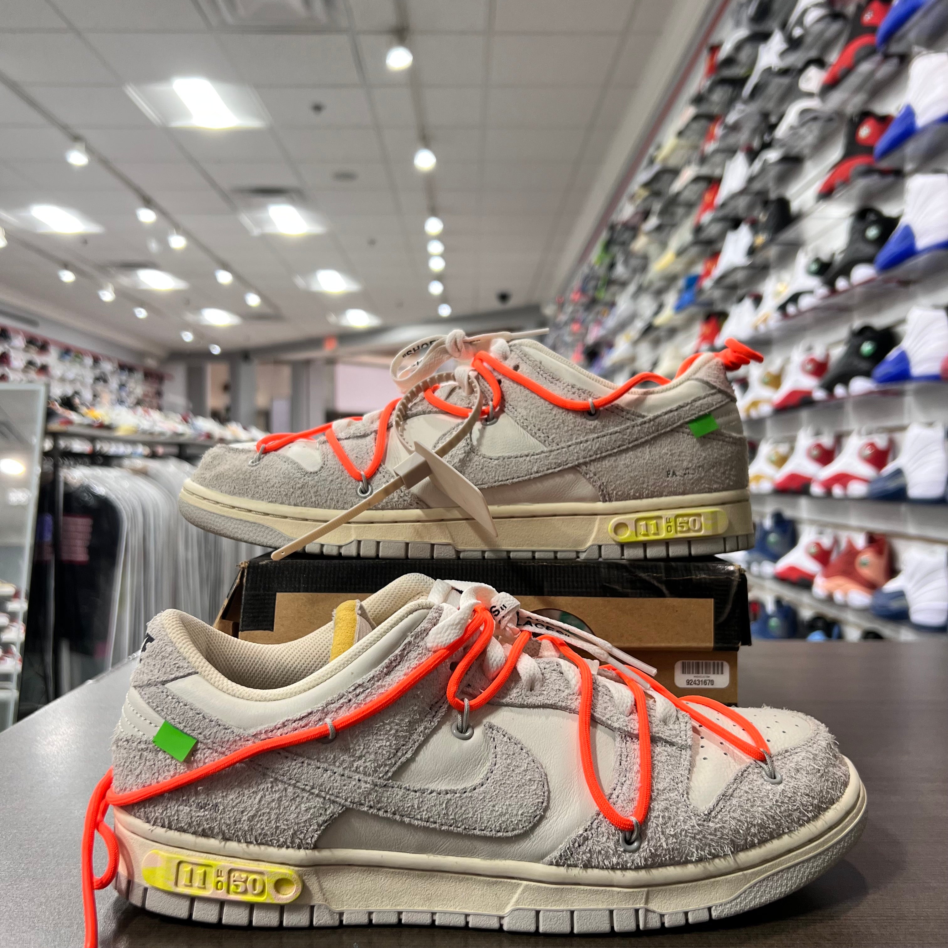 Nike Dunk Low Mens Off White Lot 11 (Lightly Worn)