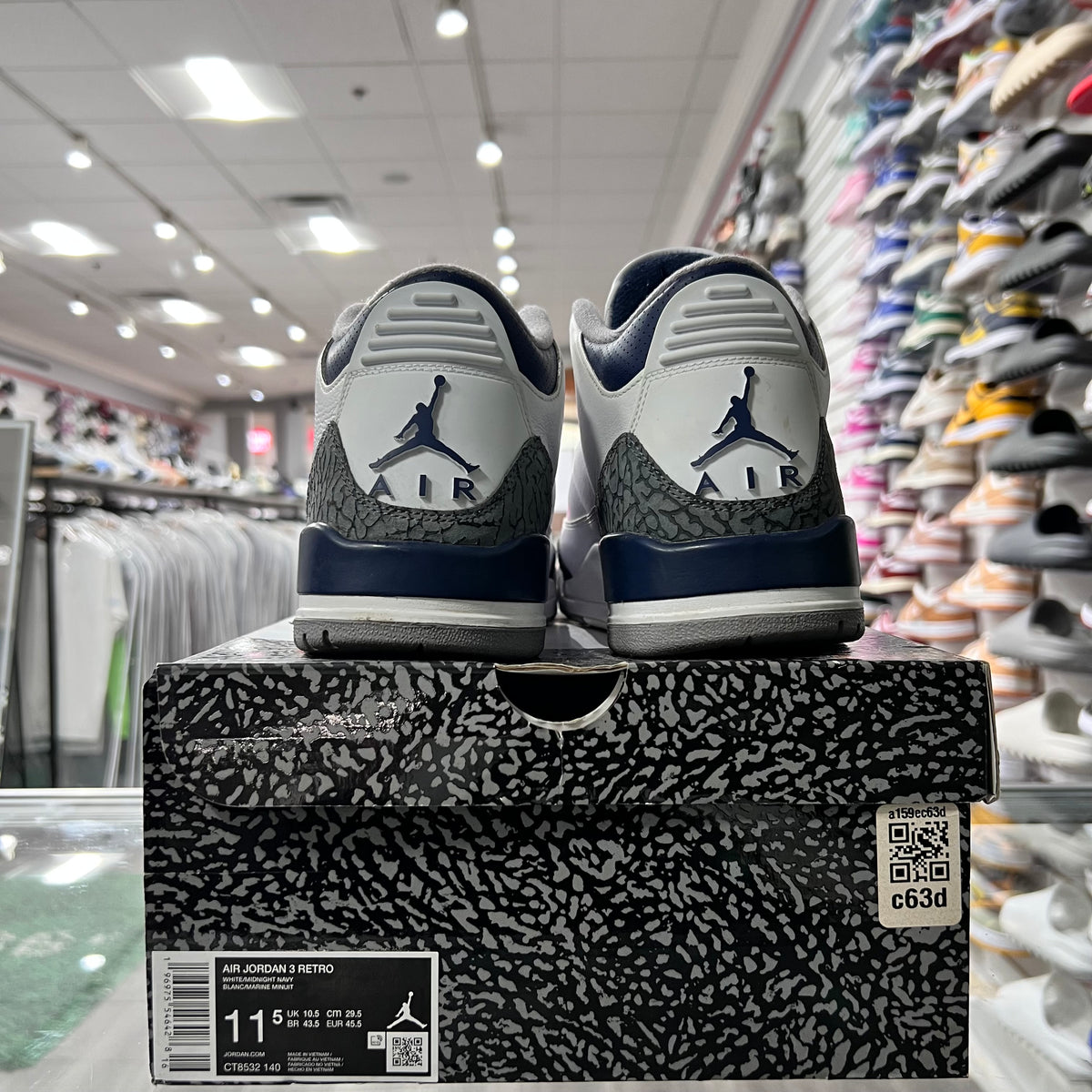 Jordan Retro 3 Mens Midnight Navy (Lightly Worn)