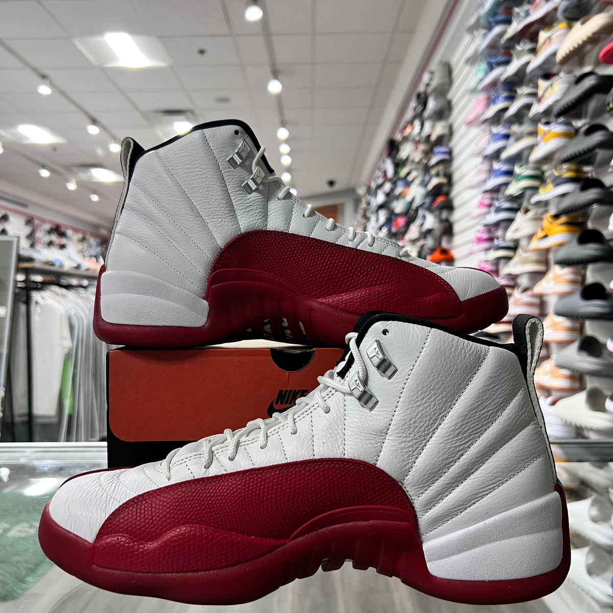 Jordan Retro 12 Mens Cherry (Lightly Worn)