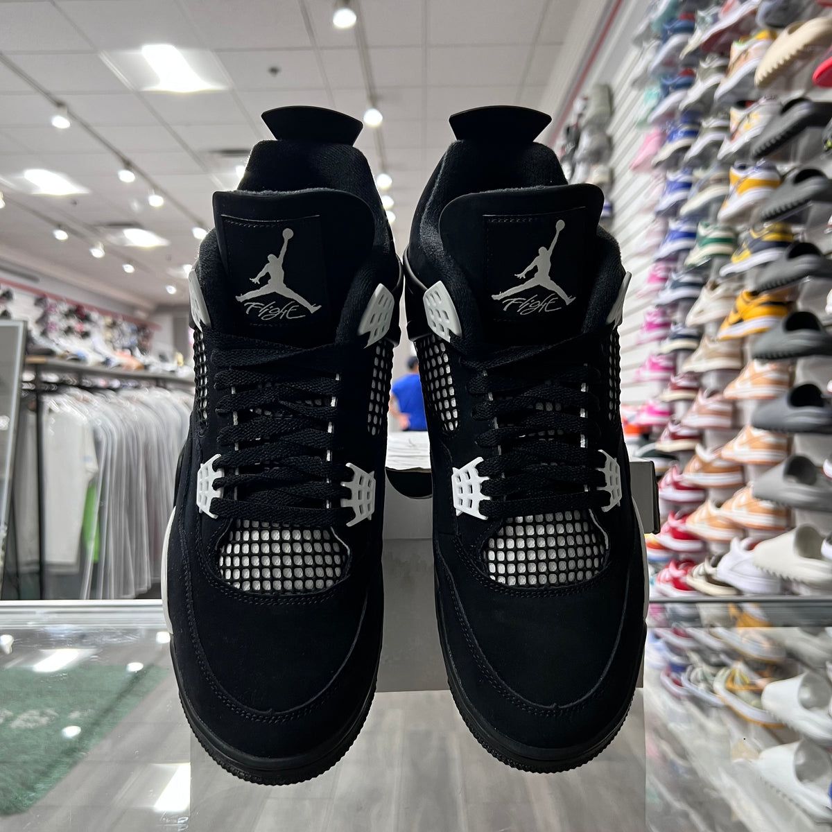 Jordan Retro 4 Mens White Thunder (Lightly Worn)