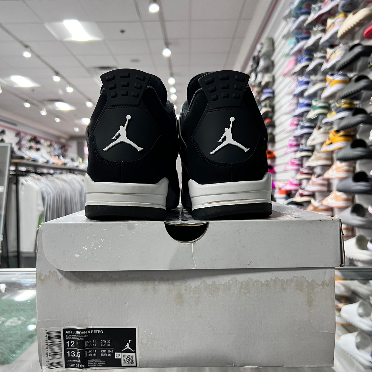 Jordan Retro 4 Mens White Thunder (Lightly Worn)