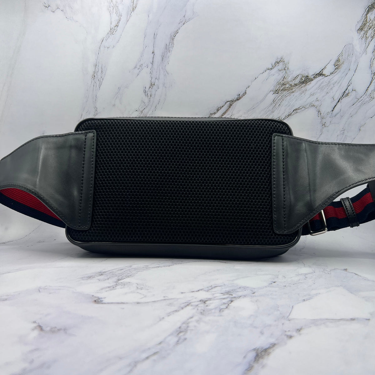 Gucci GG Supreme Tiger Belt Bag (Lightly worn)