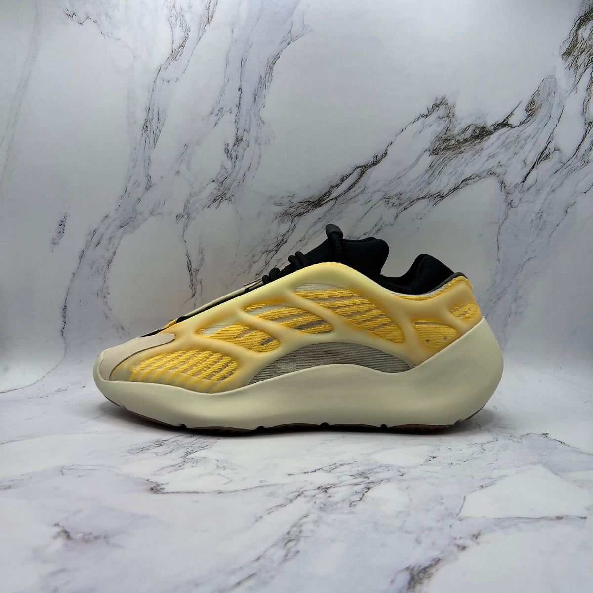 Adidas Yeezy 700 V3 Mono Safflower