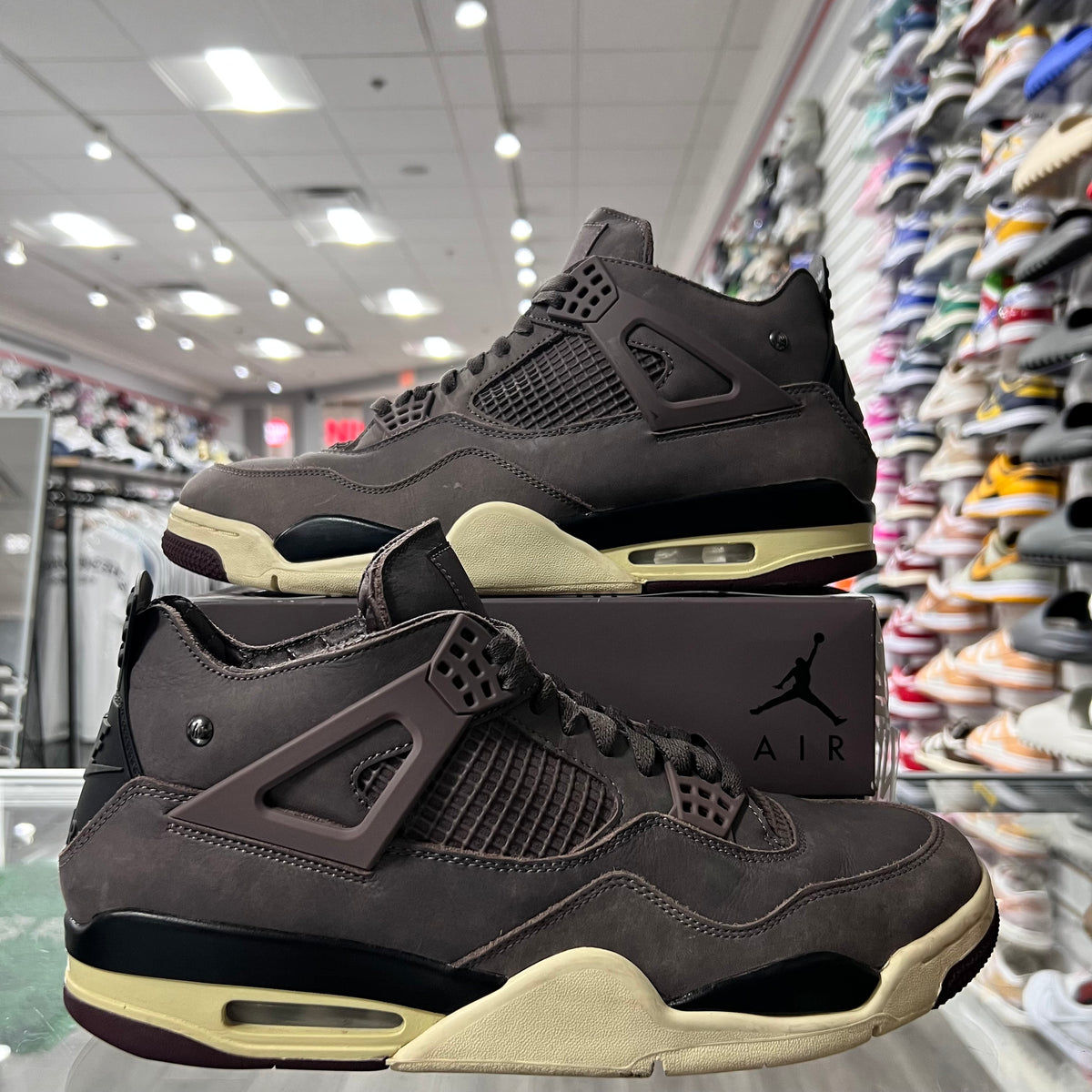 Jordan Retro 4 A Ma Manire Violet Ore (Lightly Worn)