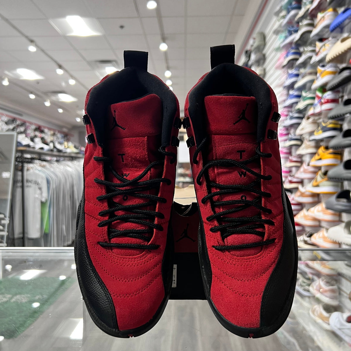 Jordan Retro 12 Mens Reverse Flu Game (Lightly Worn+Missing White Laces)