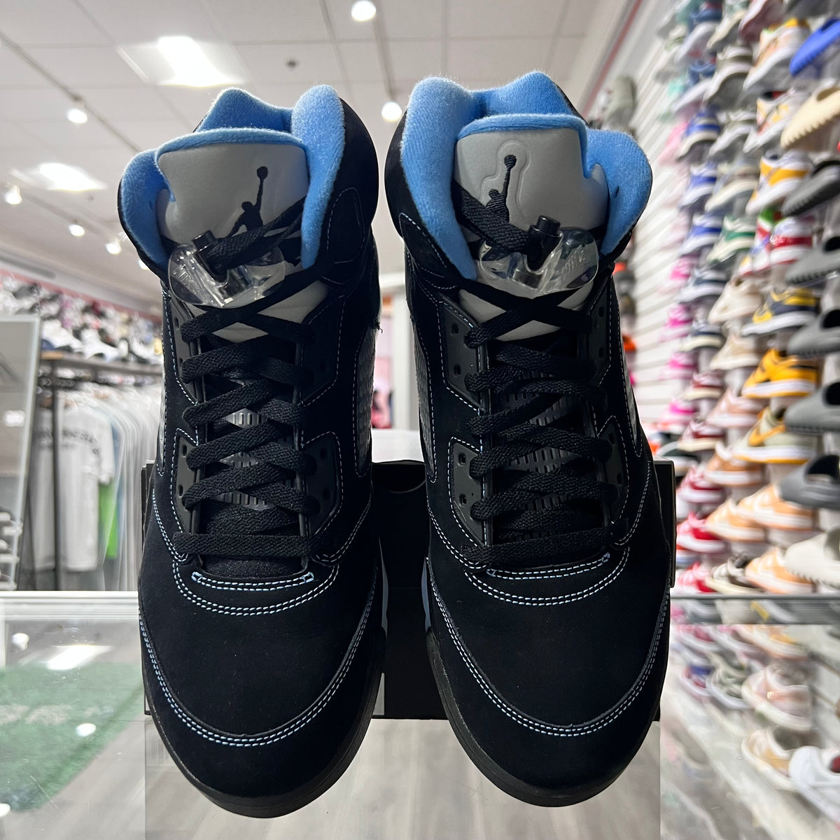 Jordan Retro 5 Mens Black University Blue (Lightly Worn)