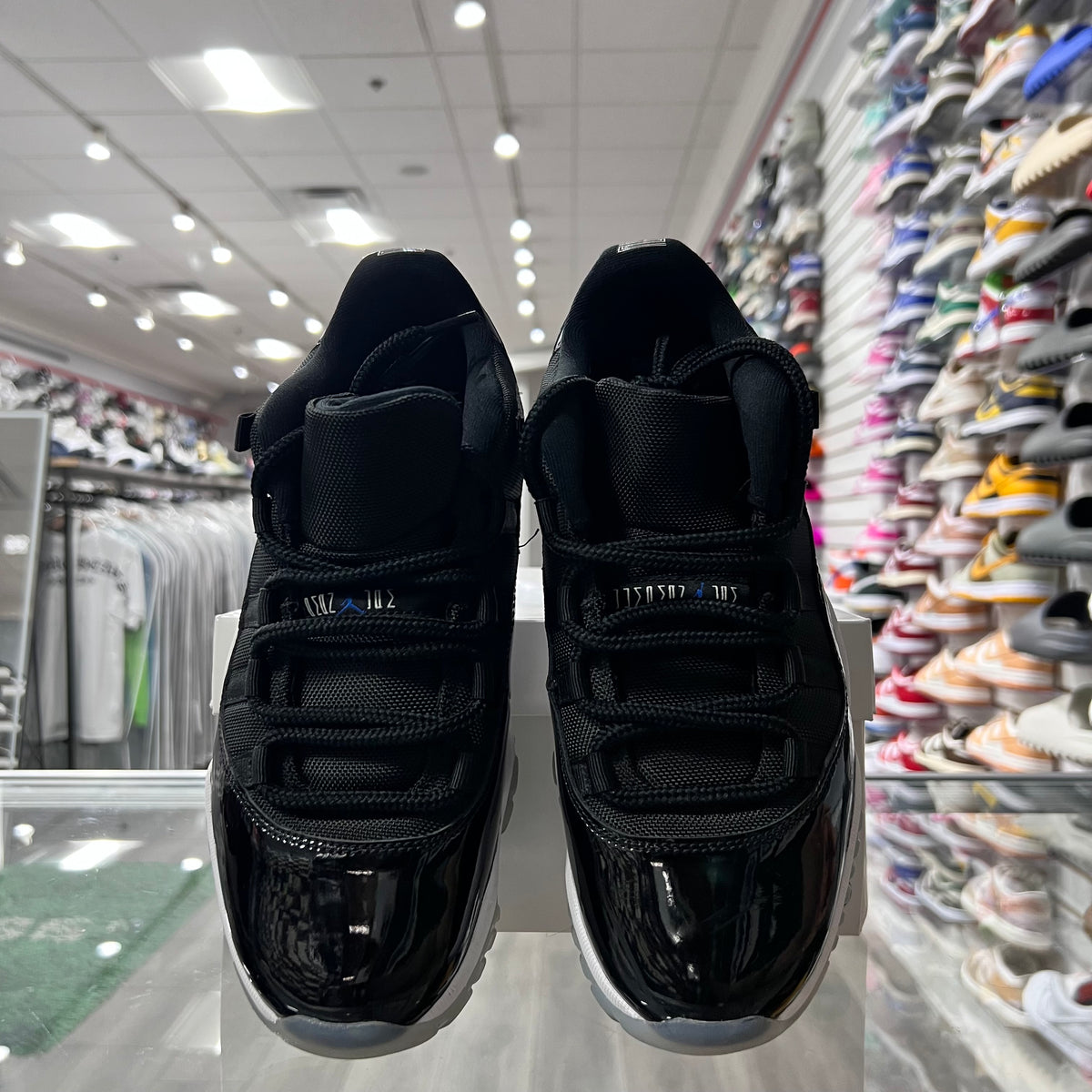 Jordan Retro 11 Low Mens Space Jam (Lightly Worn+Replacement Box)