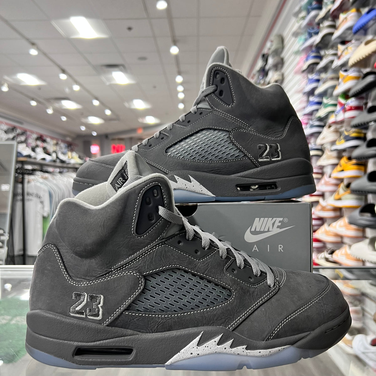 Jordan Retro 5 Mens Wolf Grey (Lightly Worn)