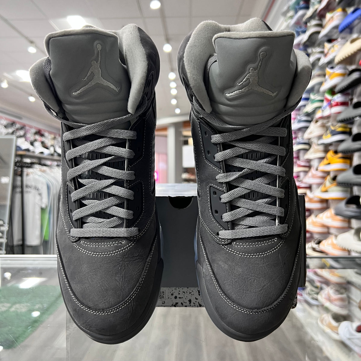 Jordan Retro 5 Mens Wolf Grey (Lightly Worn)
