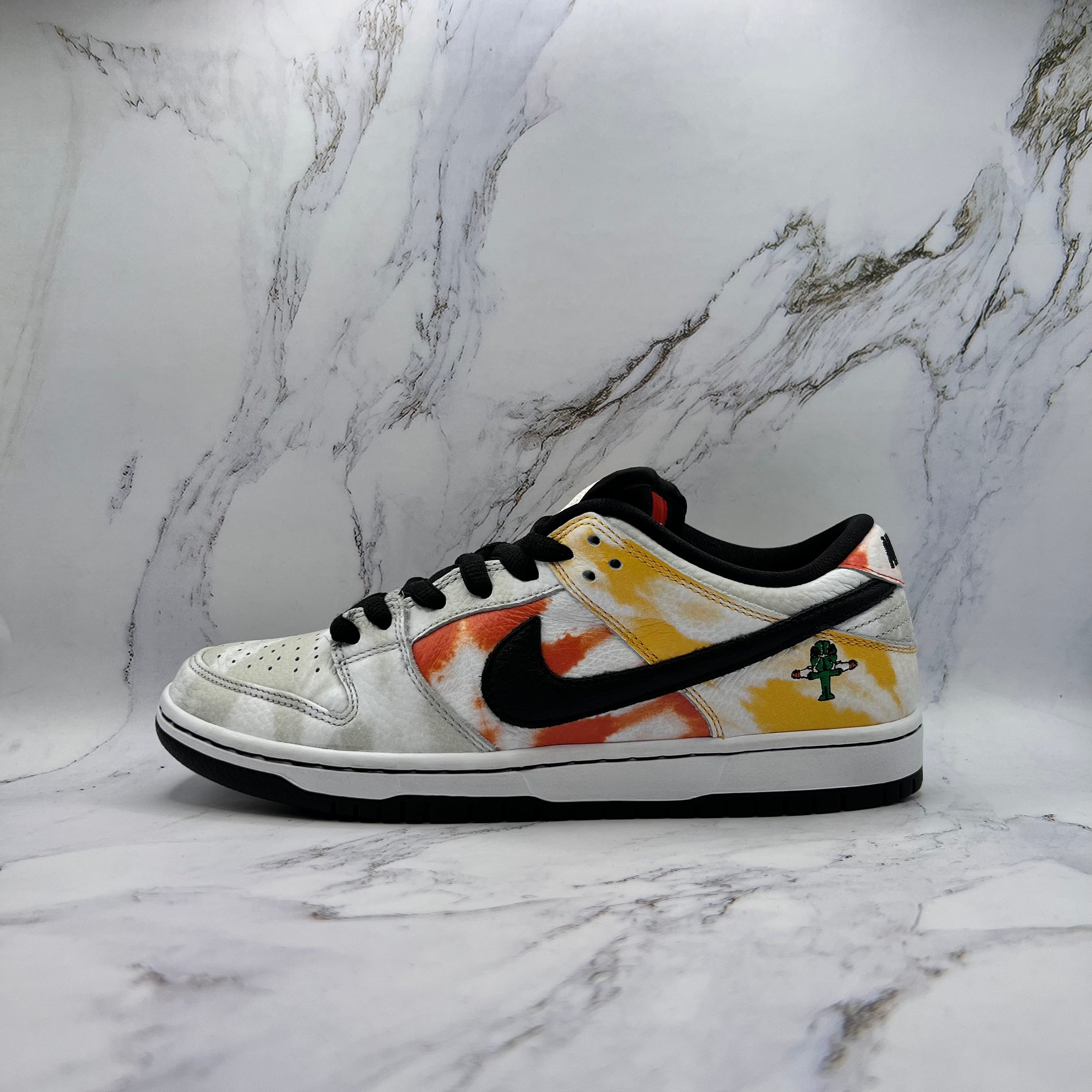 Nike Sb Dunk Low Mens White Raygun