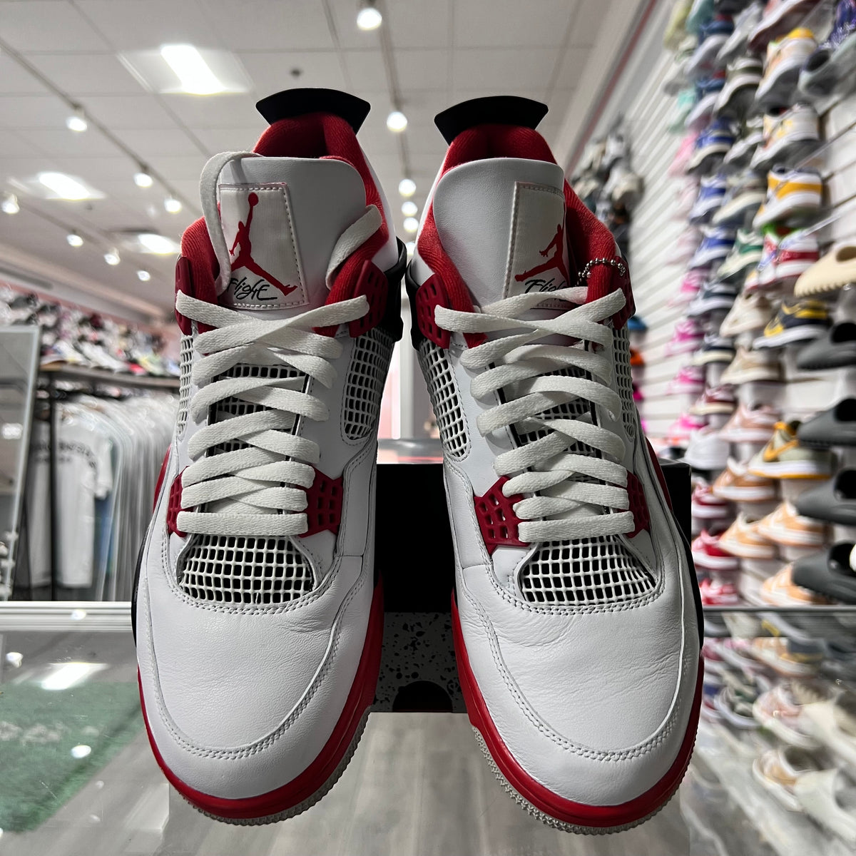 Jordan Retro 4 Mens Fire Red (Lightly Worn)