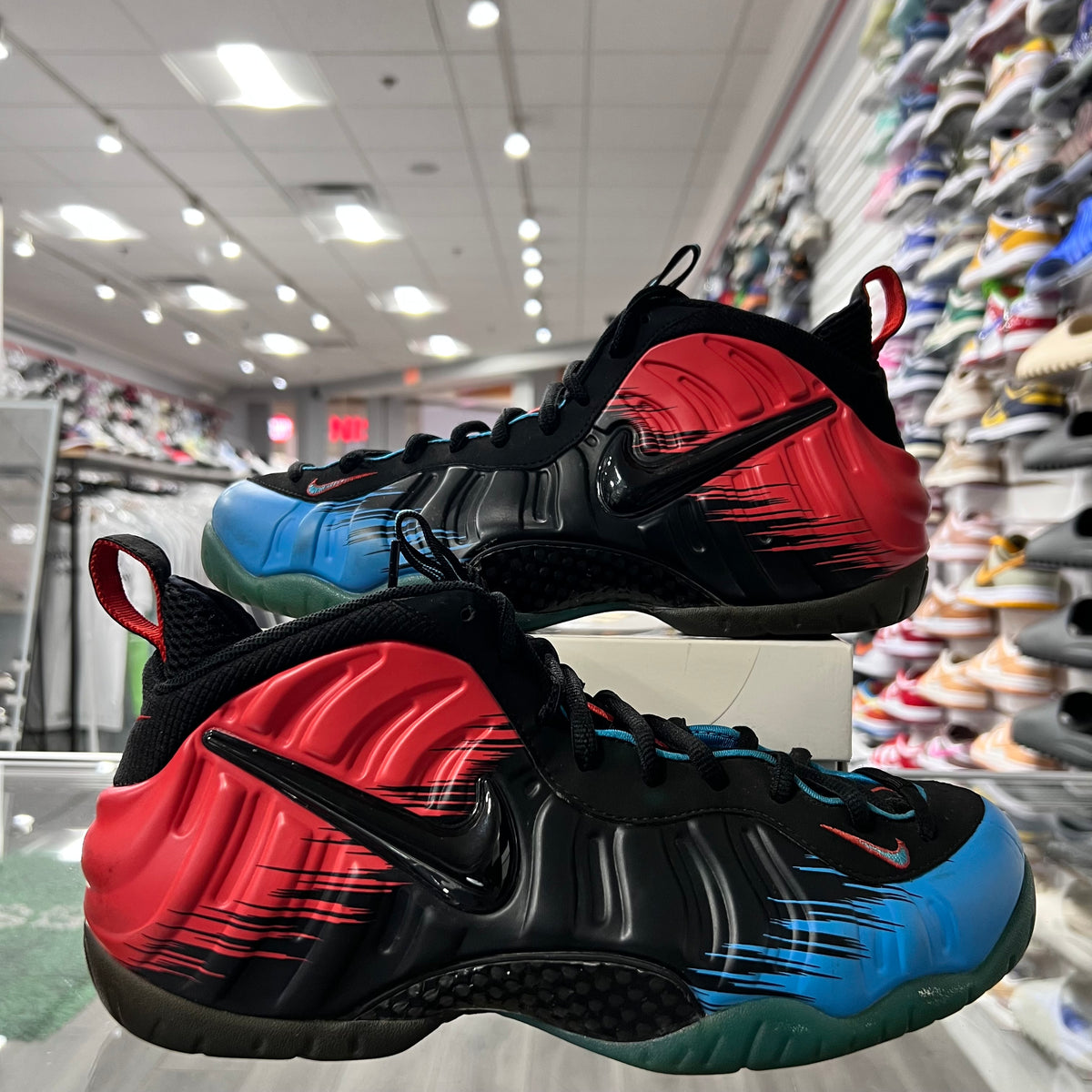 Nike Air Foamposites Pro Spider-Man (Lightly Worn)