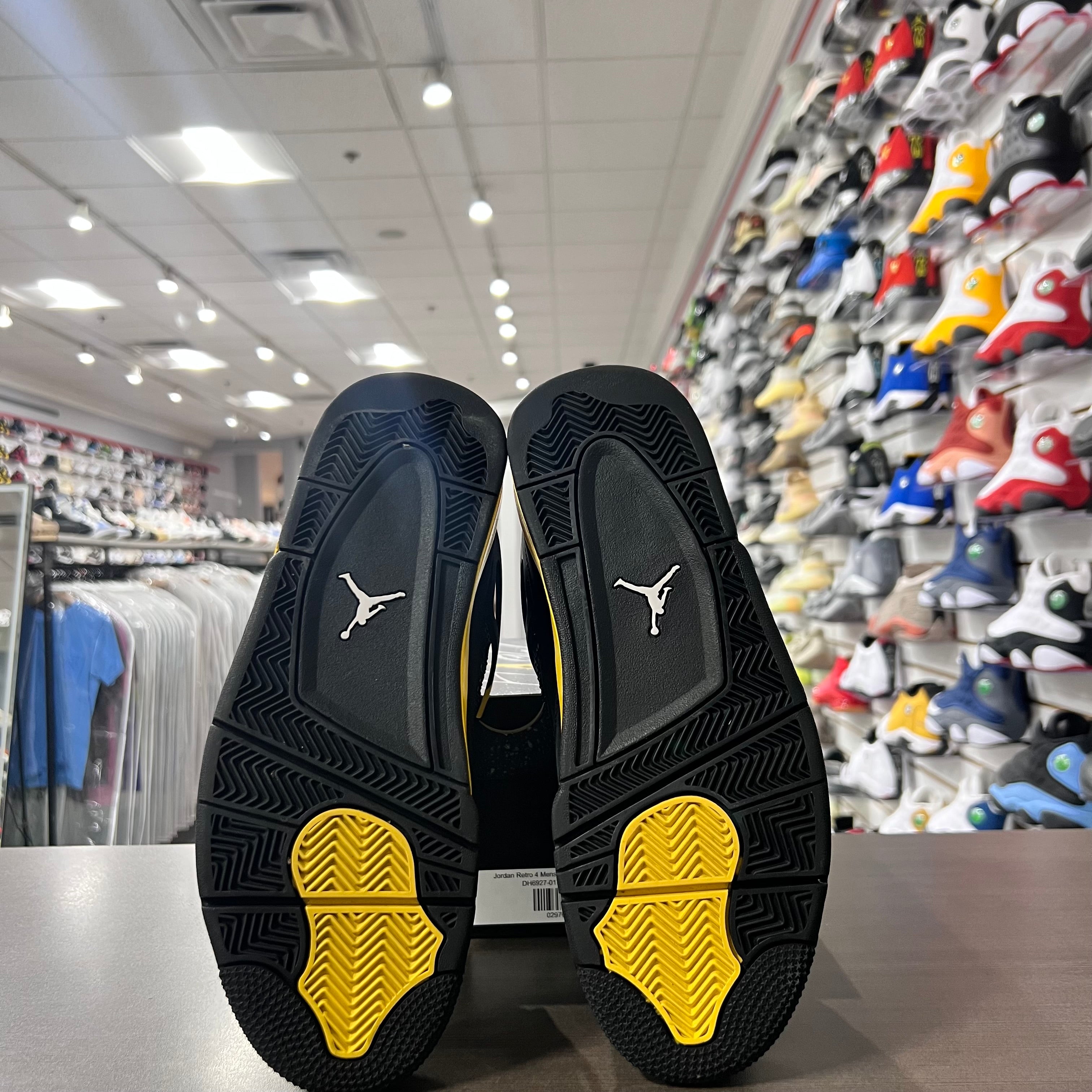 Jordan Retro 4 Mens Thunder (Lighlty Worn)