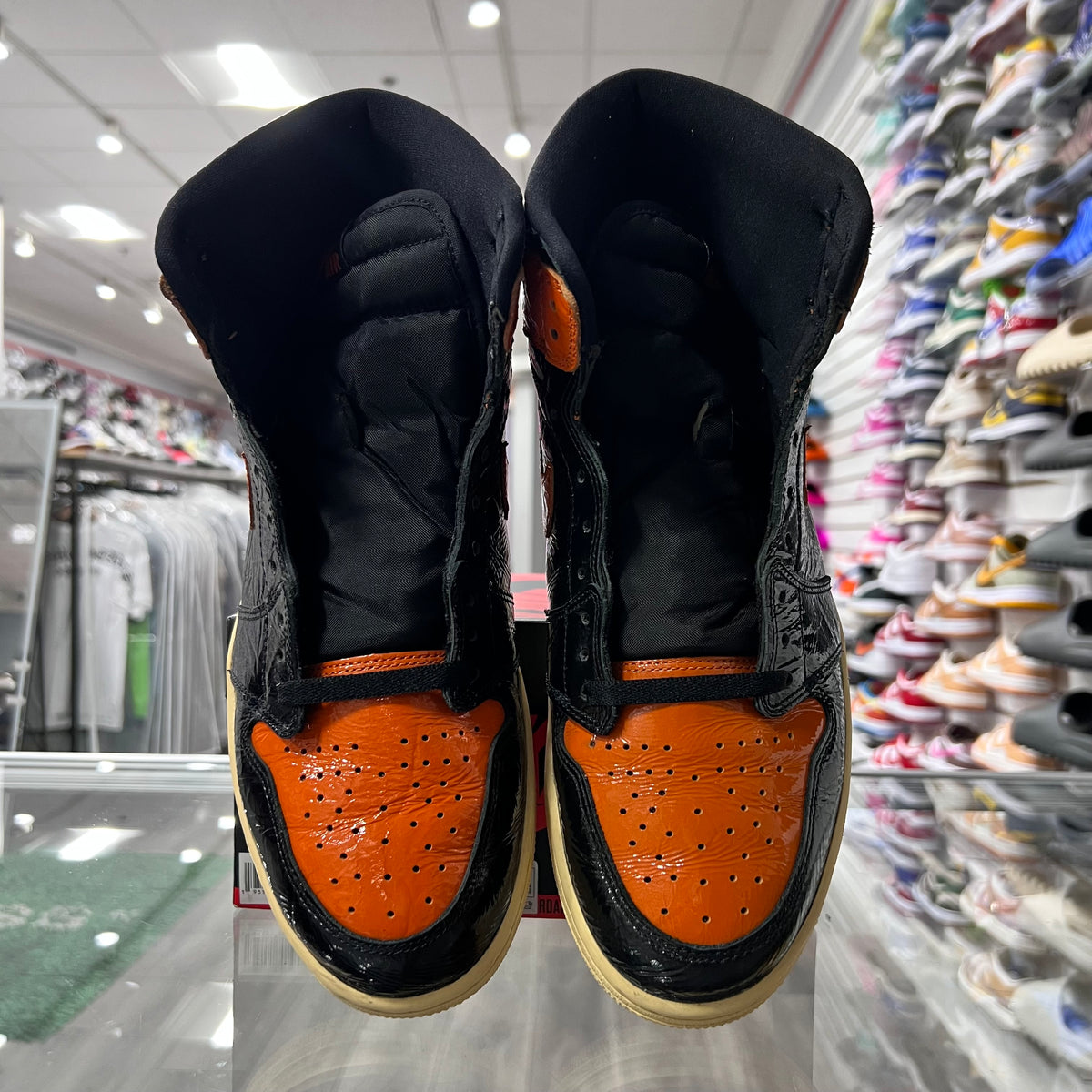 Jordan Retro 1 High Og Mens Shattered Backboard 3.0 (Lightly Worn)