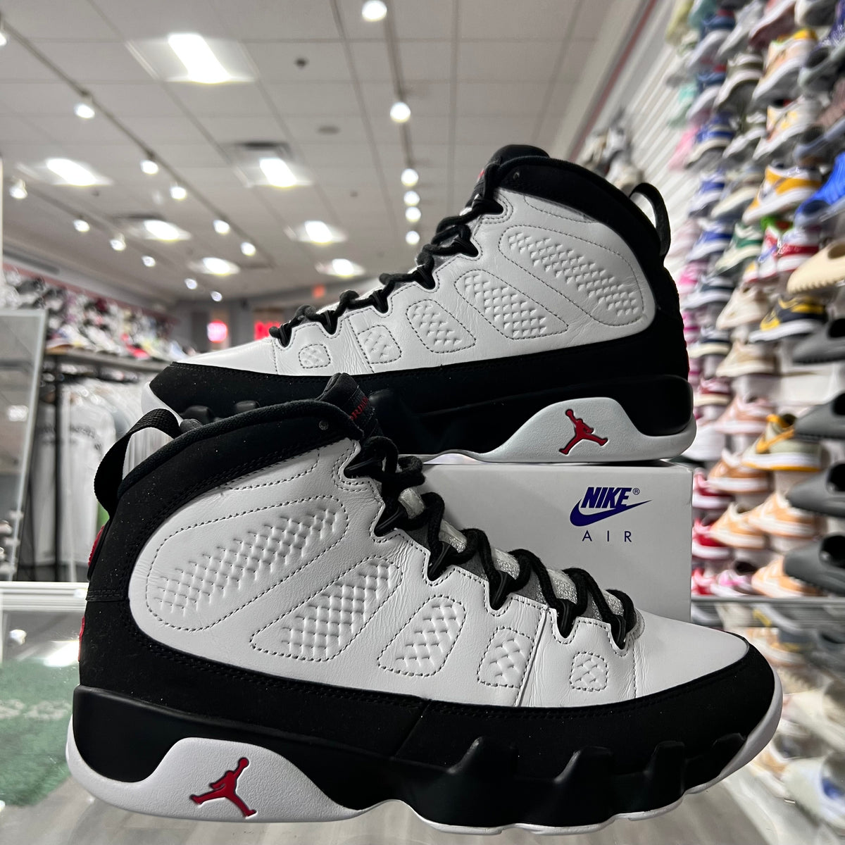 Jordan Retro 9 Mens Space Jam (Lightly Worn)