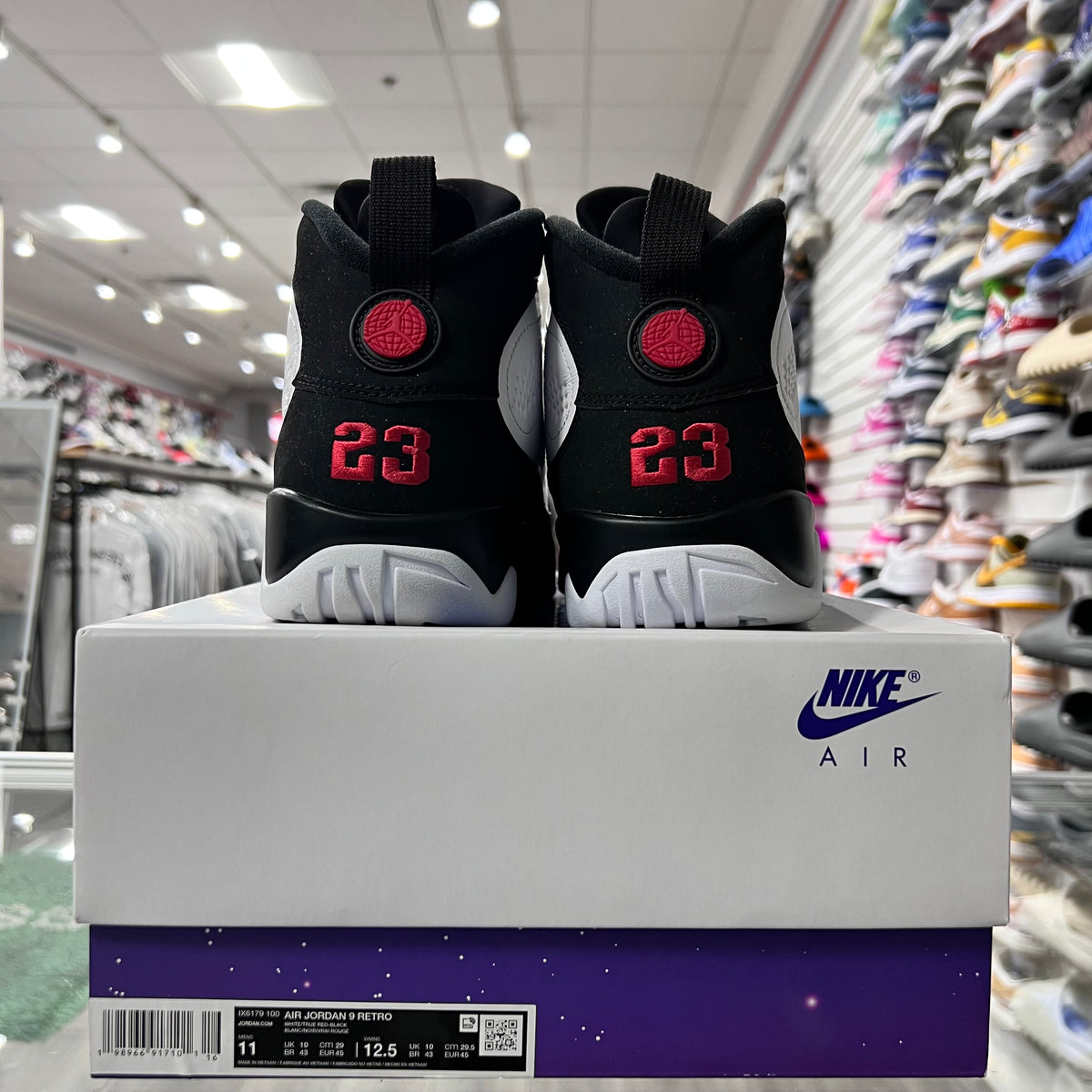 Jordan Retro 9 Mens Space Jam (Lightly Worn)
