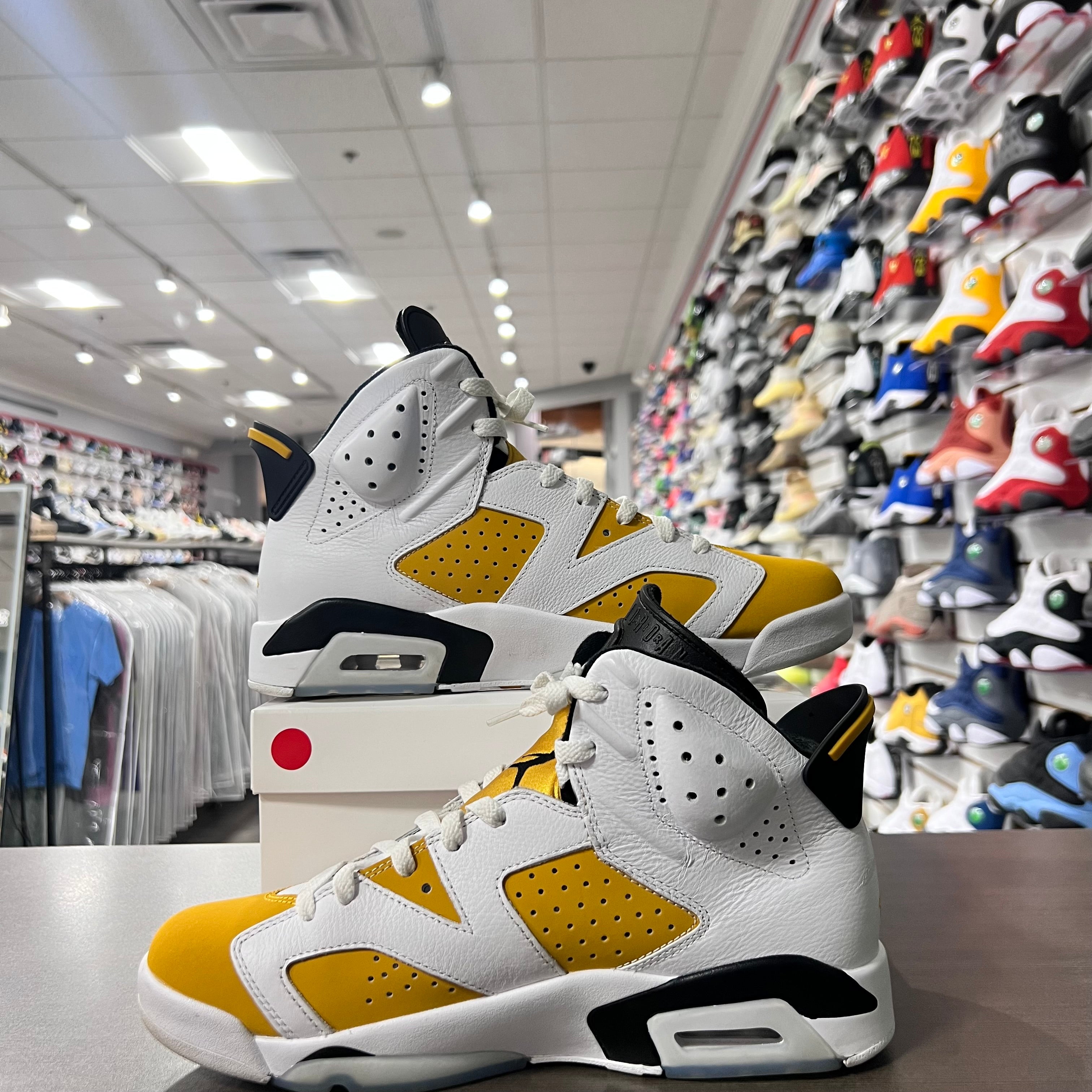 Jordan Retro 6 Mens Yellow Ochre (Lightly Worn + Replacement Box)