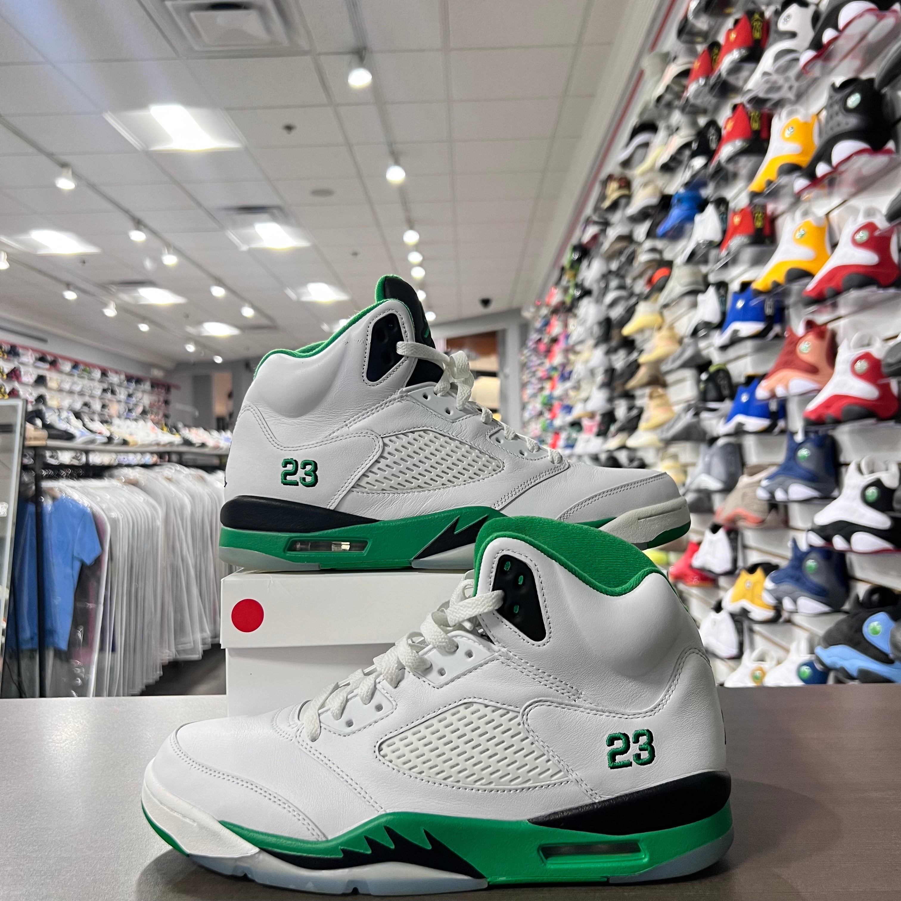 Jordan Retro 5 Womens Lucky Green (Lightly Worn + Replacement Box)