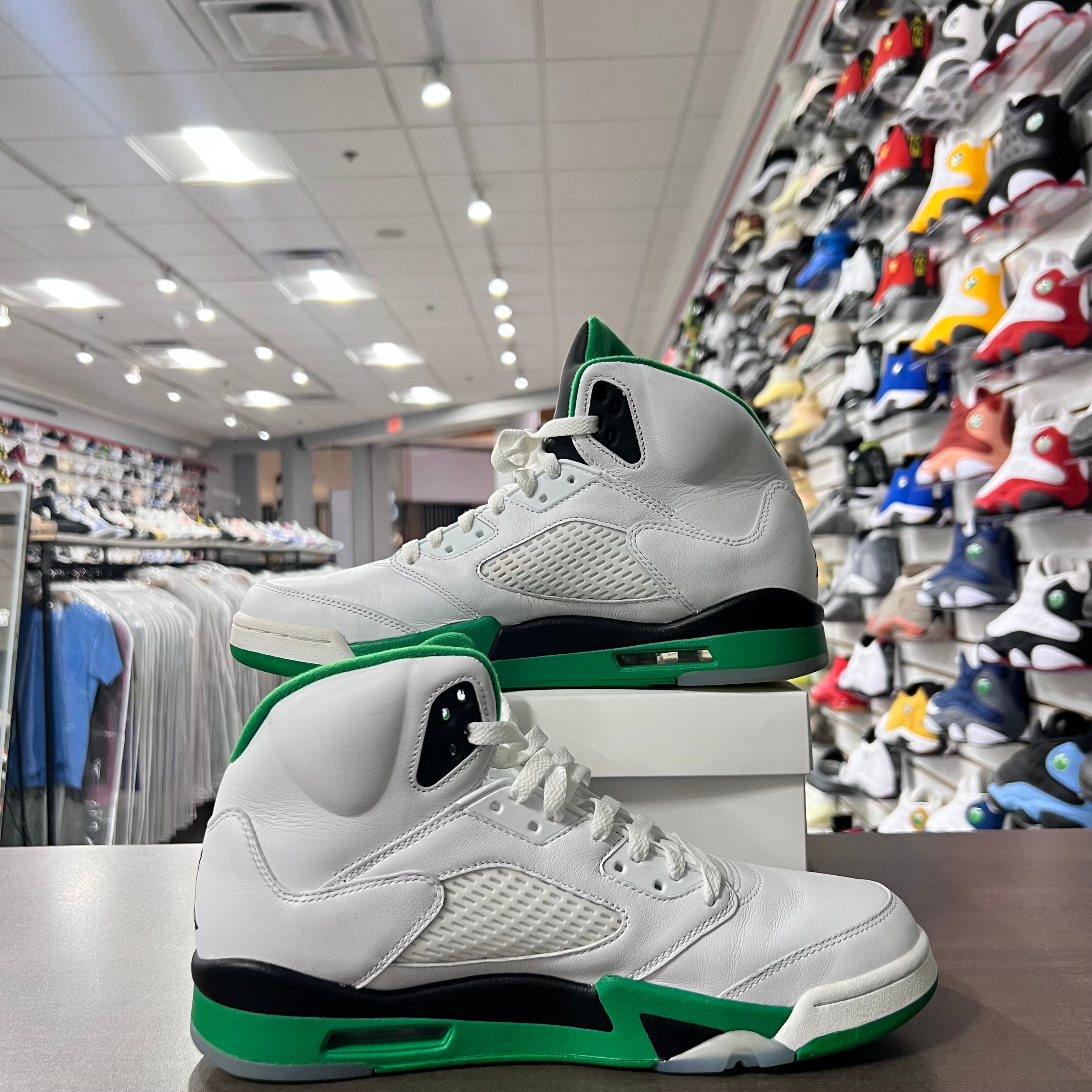 Jordan Retro 5 Womens Lucky Green (Lightly Worn + Replacement Box)